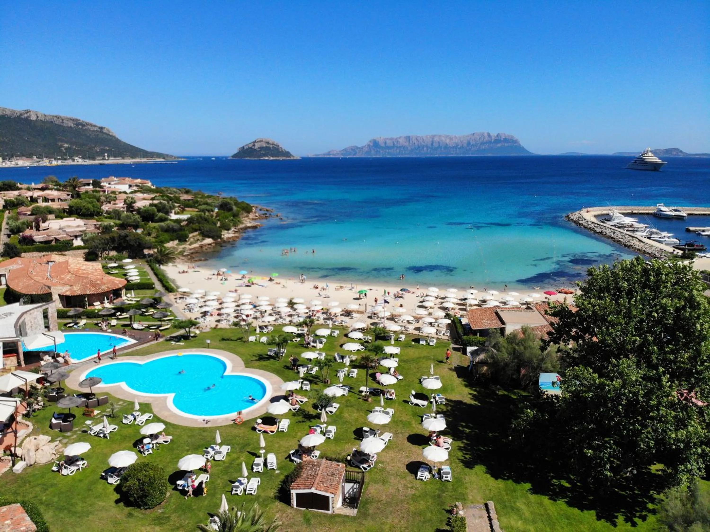 Garden in Baia Caddinas Clubresidence