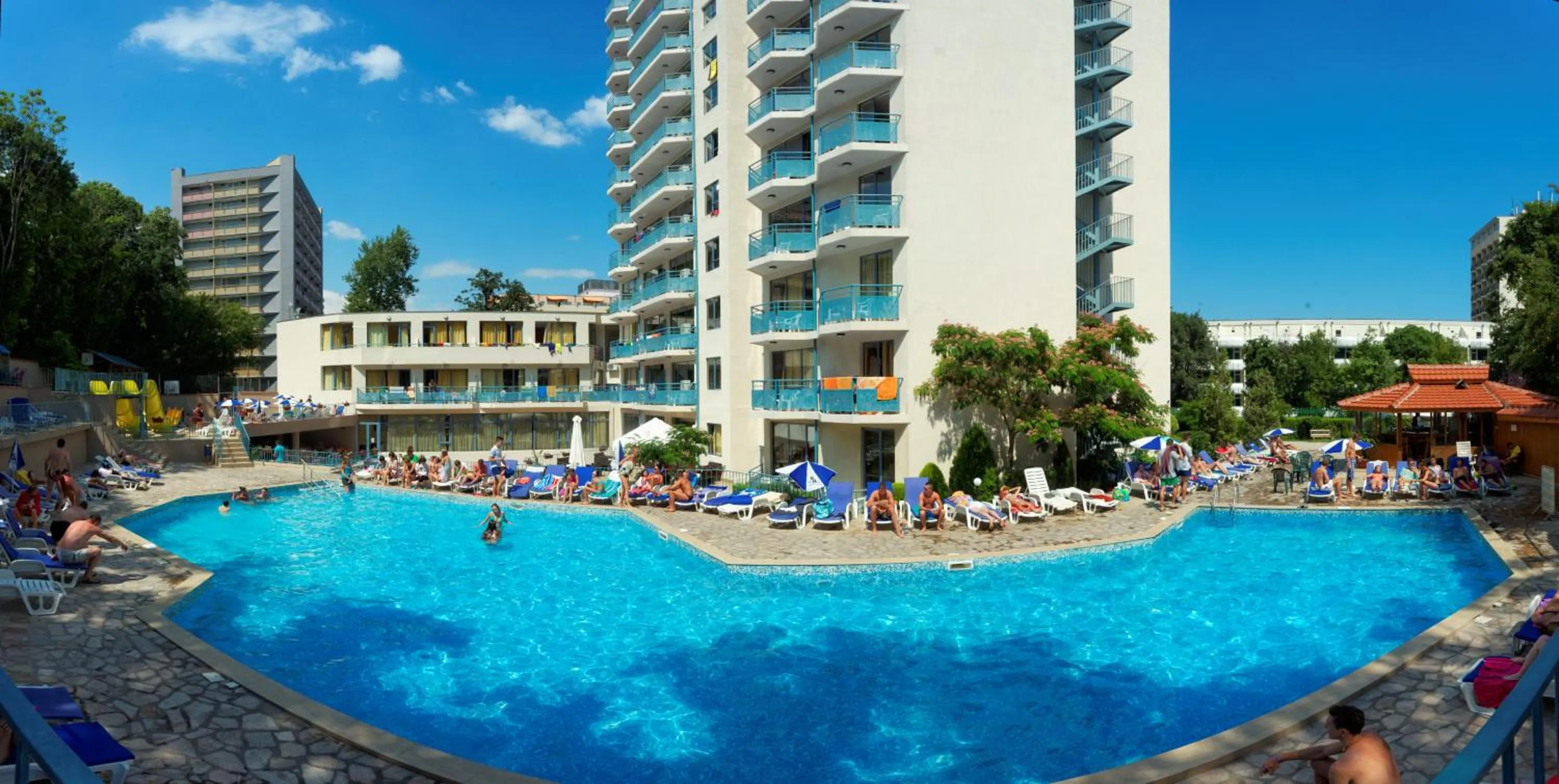 Swimming pool in Hotel Rеgina - Golden Sands All Inclusive