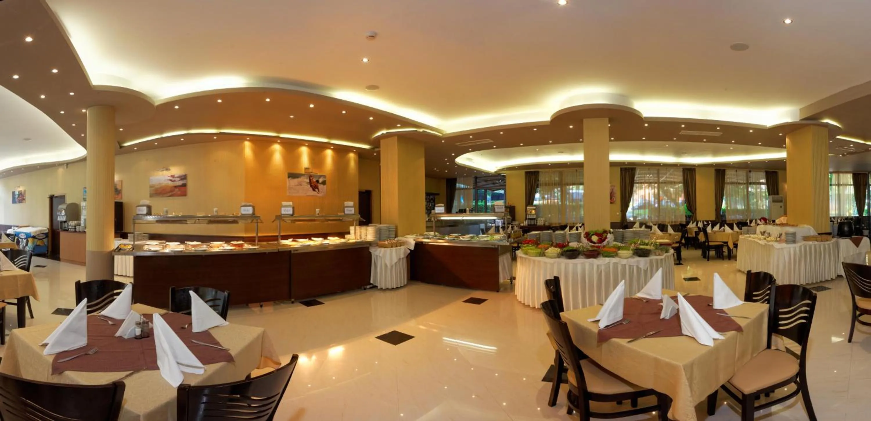 Food and drinks in Hotel Rеgina - Golden Sands All Inclusive