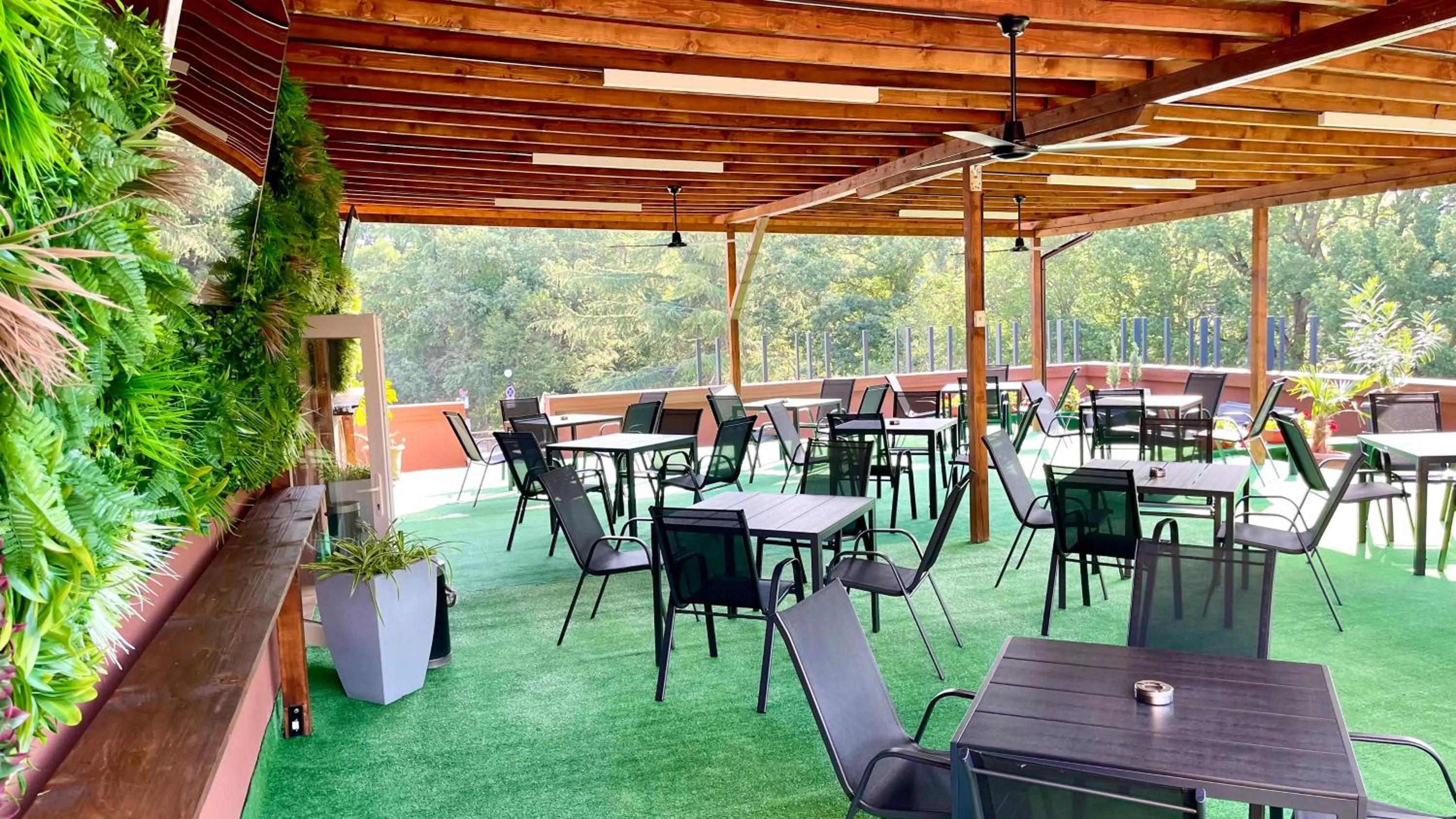 Patio in BSA Gradina Hotel & Aquapark - All Inclusive