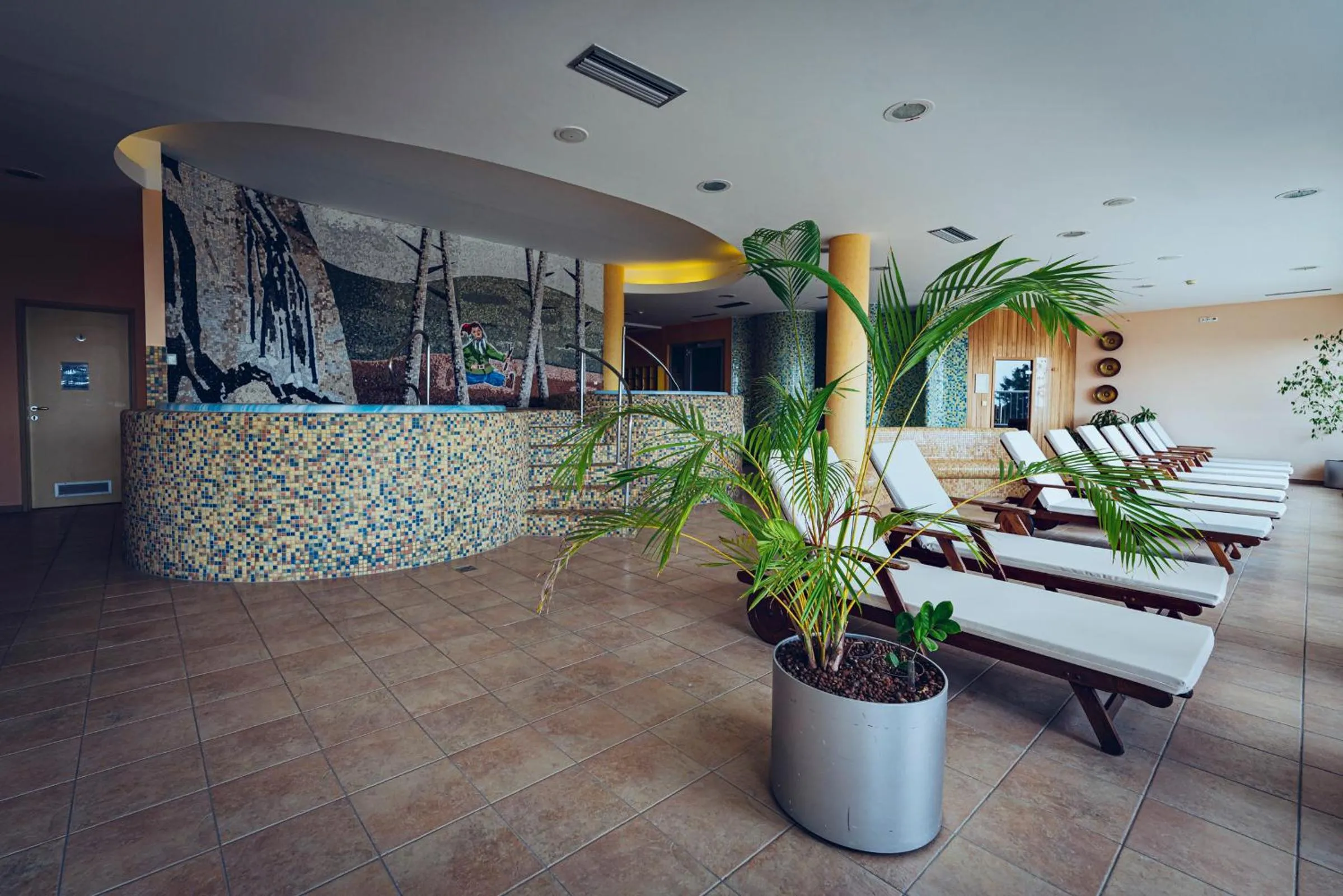 Hot Tub in Pohorje Village Wellbeing Resort - Forest Hotel Videc