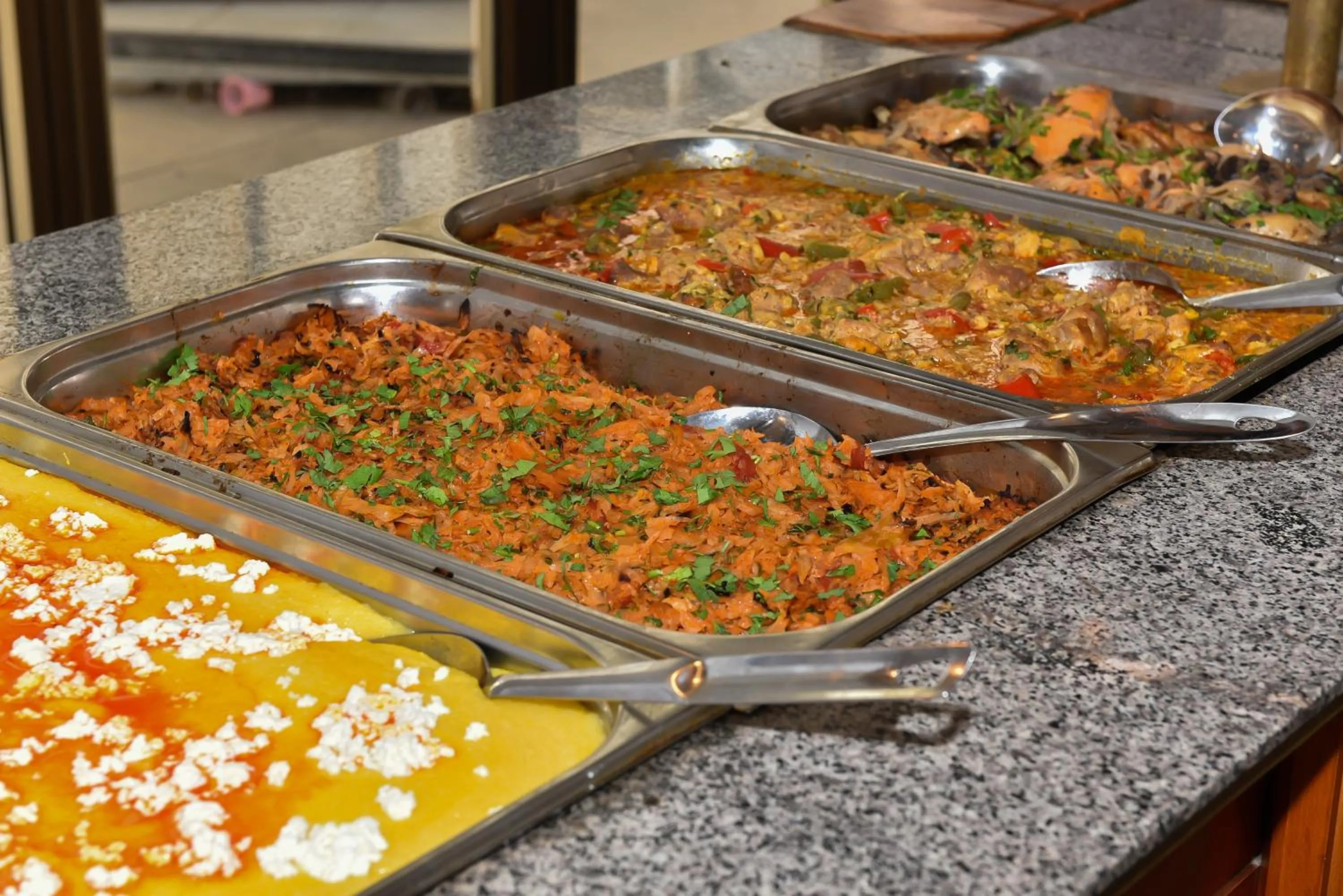 Restaurant/places to eat in Hotel Nona