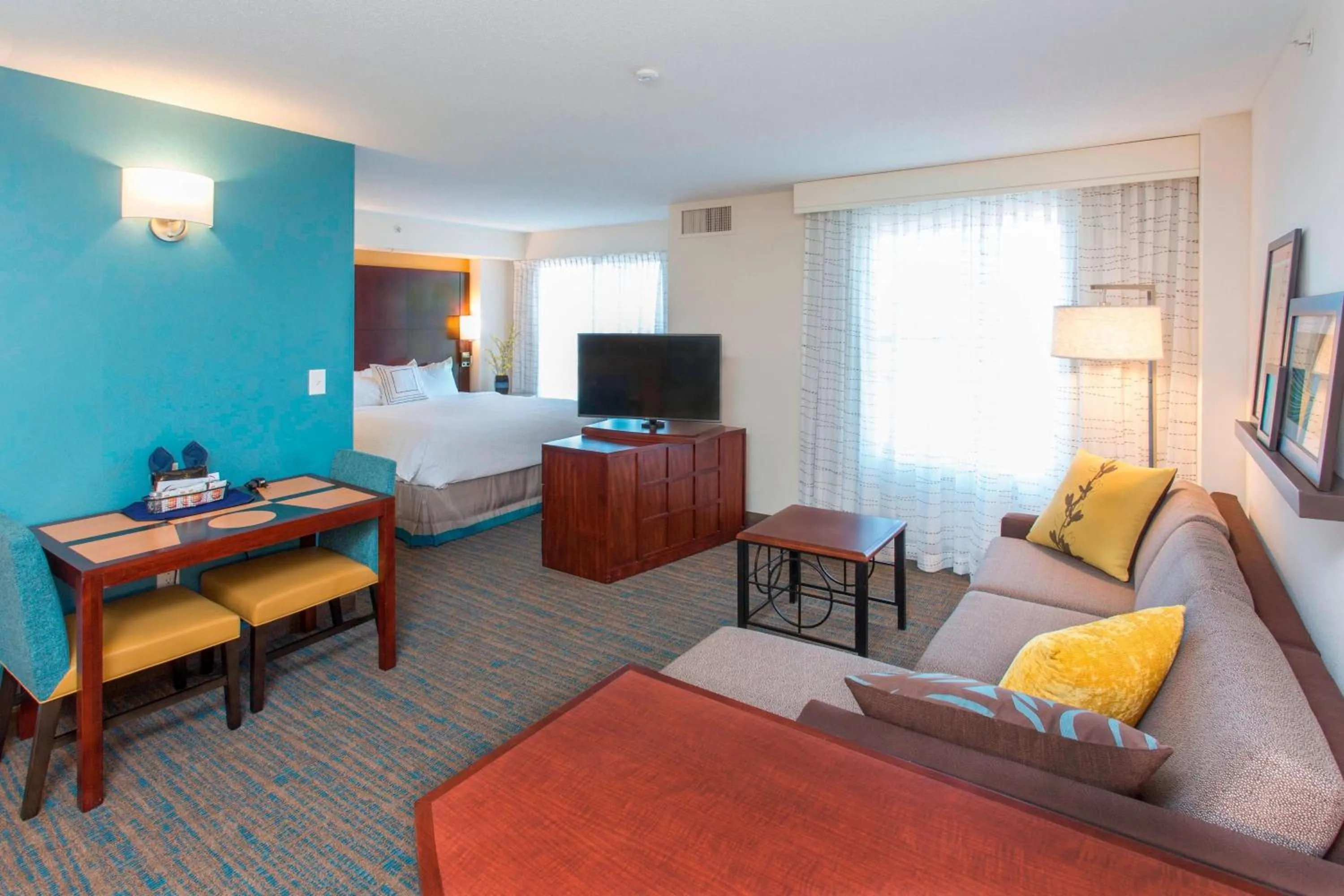 Living room, Bed in Residence Inn by Marriott Moncton