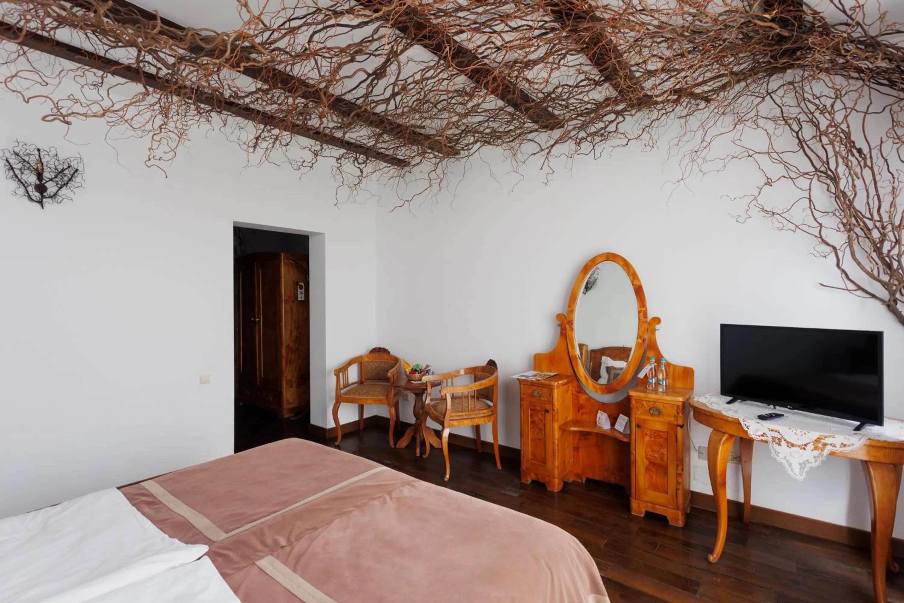 Bed in Conacul Archia