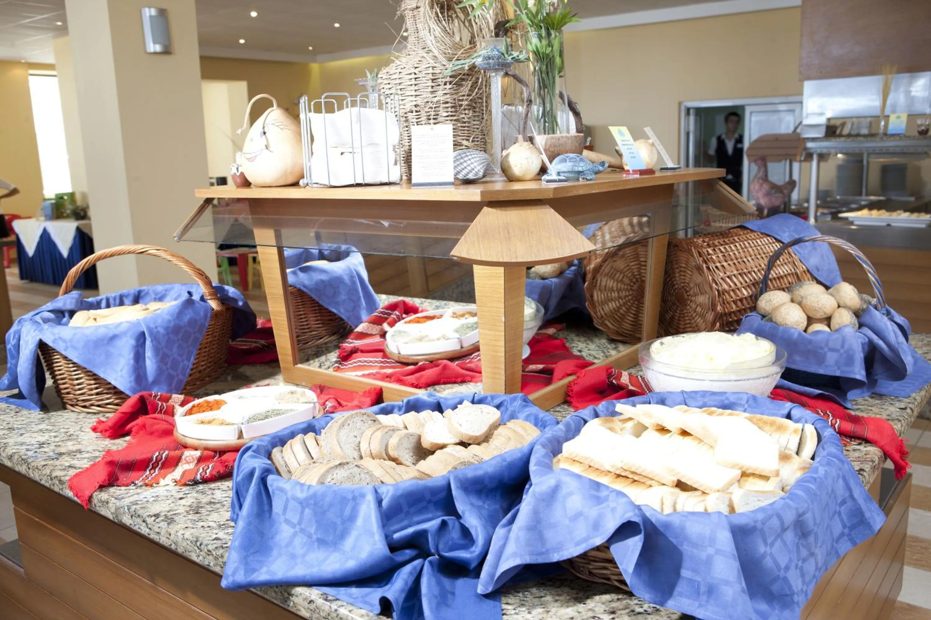 Restaurant/places to eat in Hotel Mura