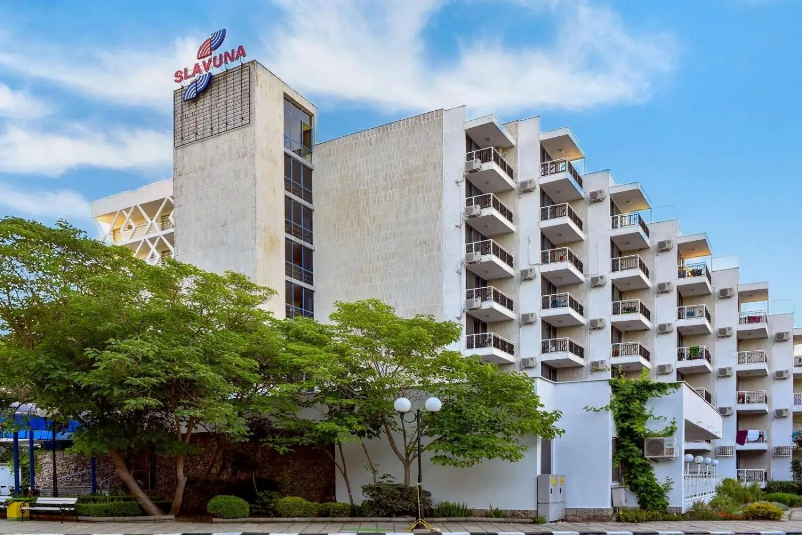 Property building in Hotel Slavuna