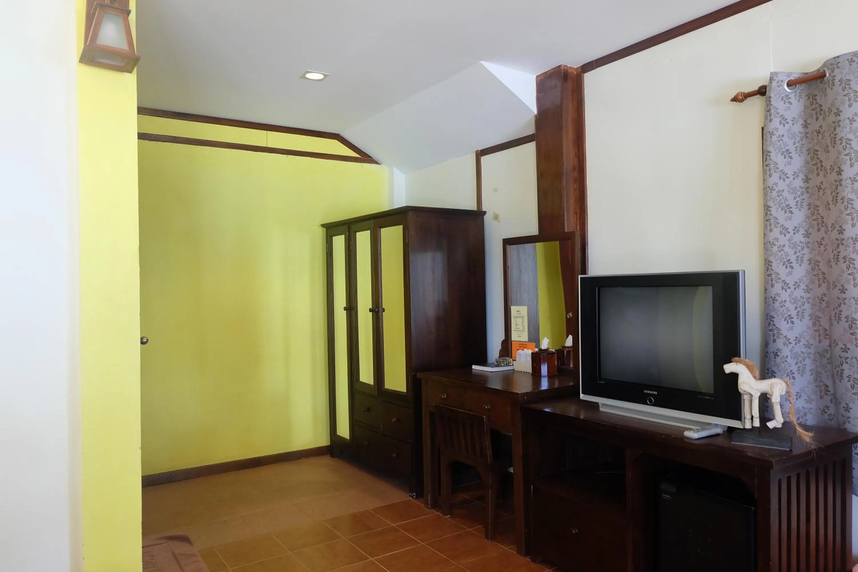 wardrobe in Tharathip Resort Koh Phangan - SHA Plus