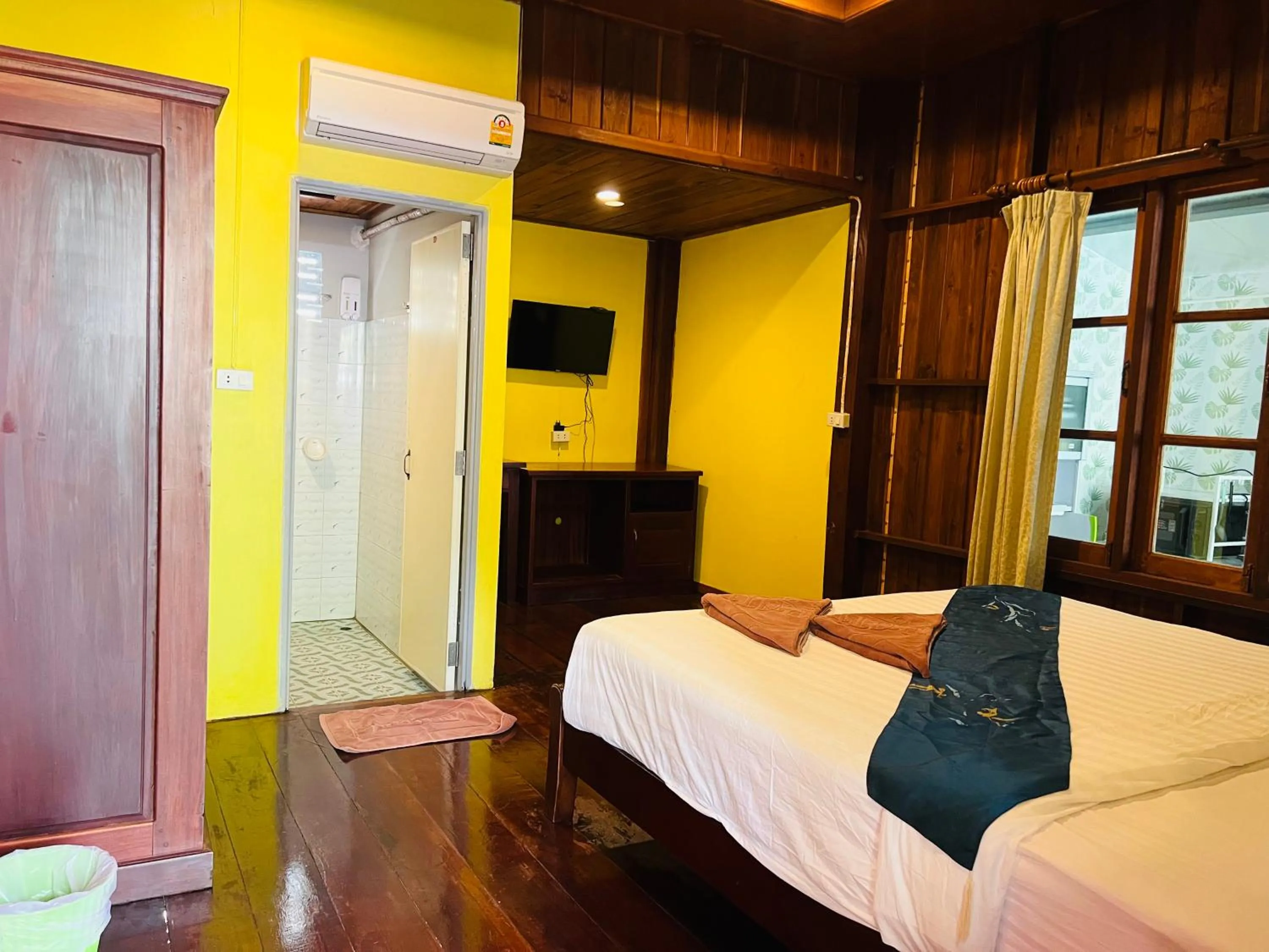 Bedroom, Bed in Tharathip Resort Koh Phangan - SHA Plus