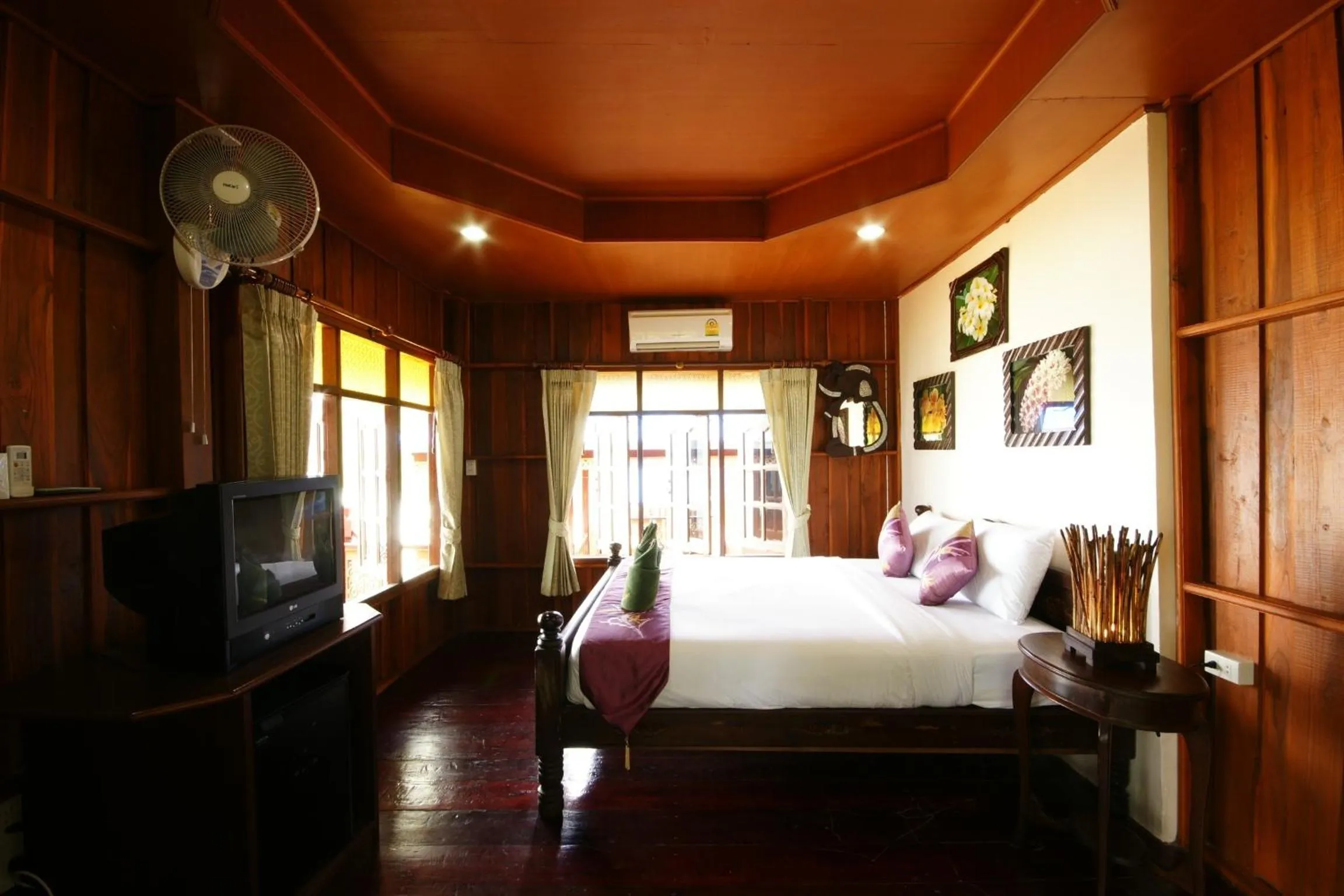 Bedroom, Bed in Tharathip Resort Koh Phangan - SHA Plus