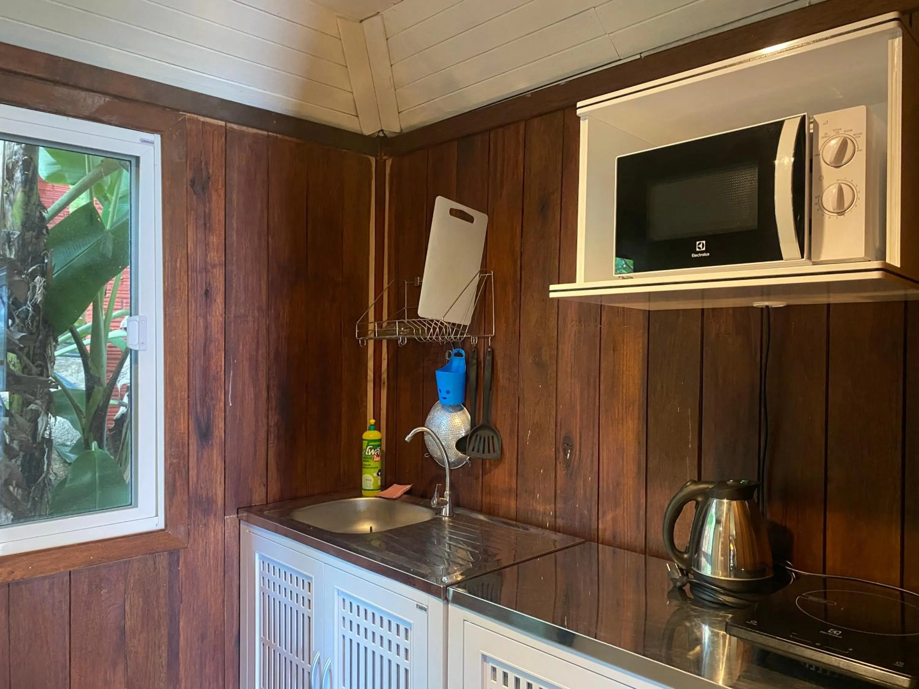 Kitchen or kitchenette in Tharathip Resort Koh Phangan - SHA Plus