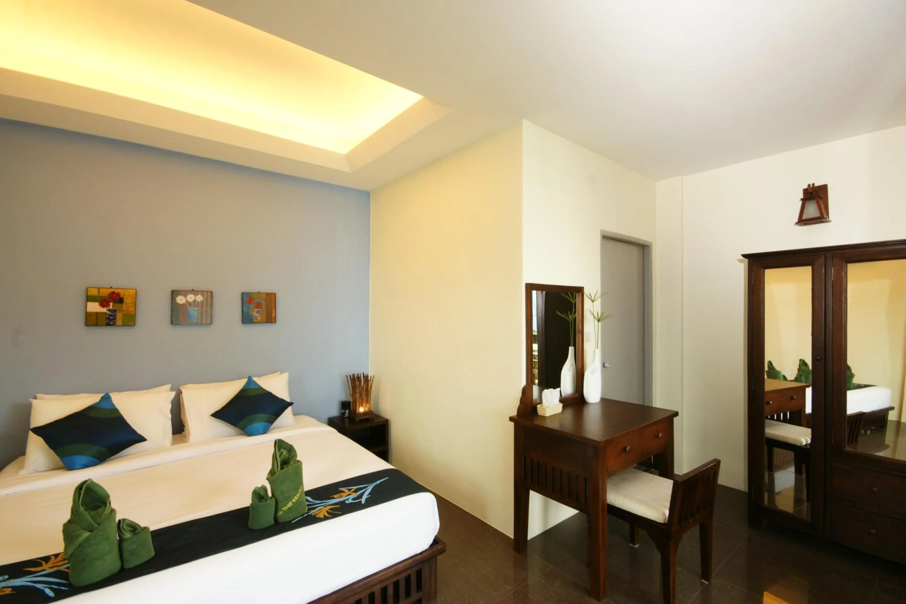 Bedroom, Bed in Tharathip Resort Koh Phangan - SHA Plus