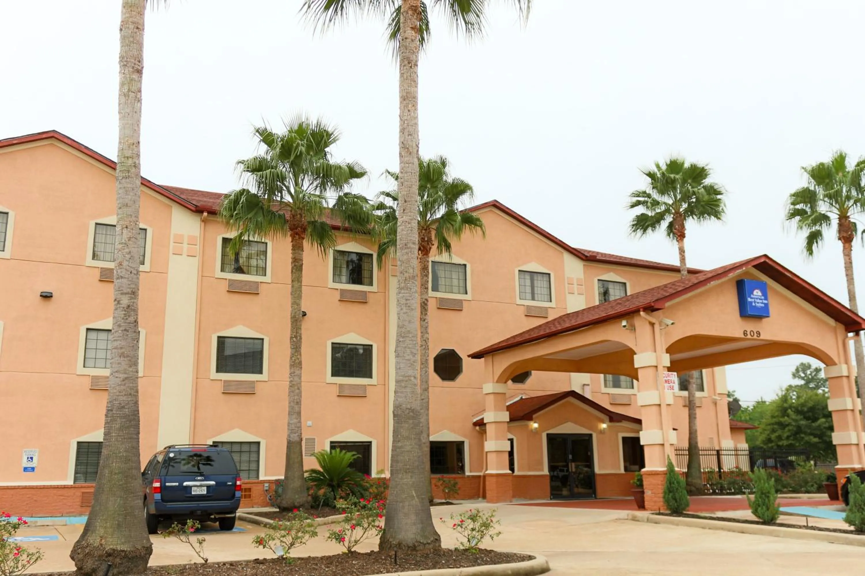 Facade/entrance in Americas Best Value Inn and Suites Houston FM 1960