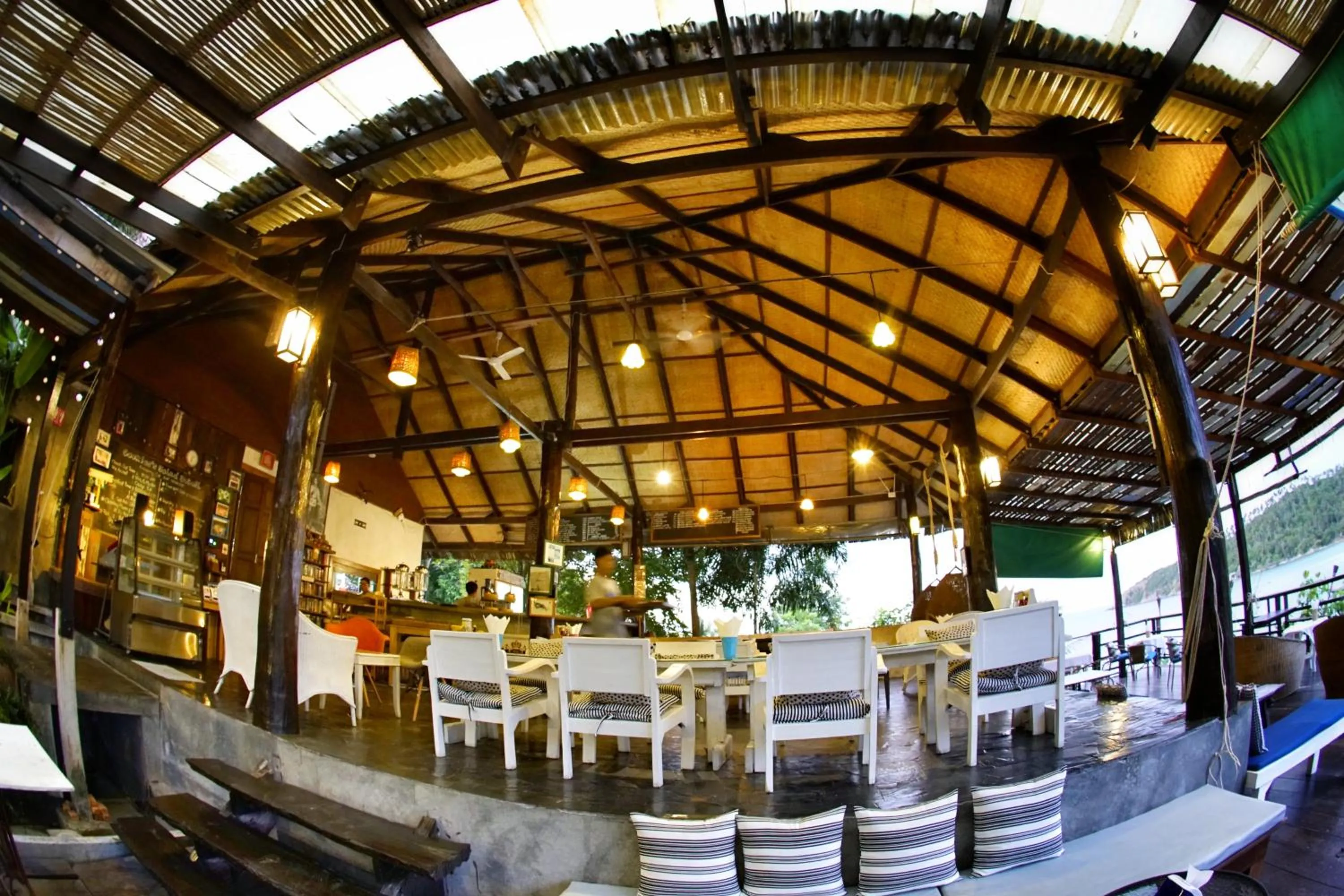 Restaurant/places to eat in Cookies Salad Resort