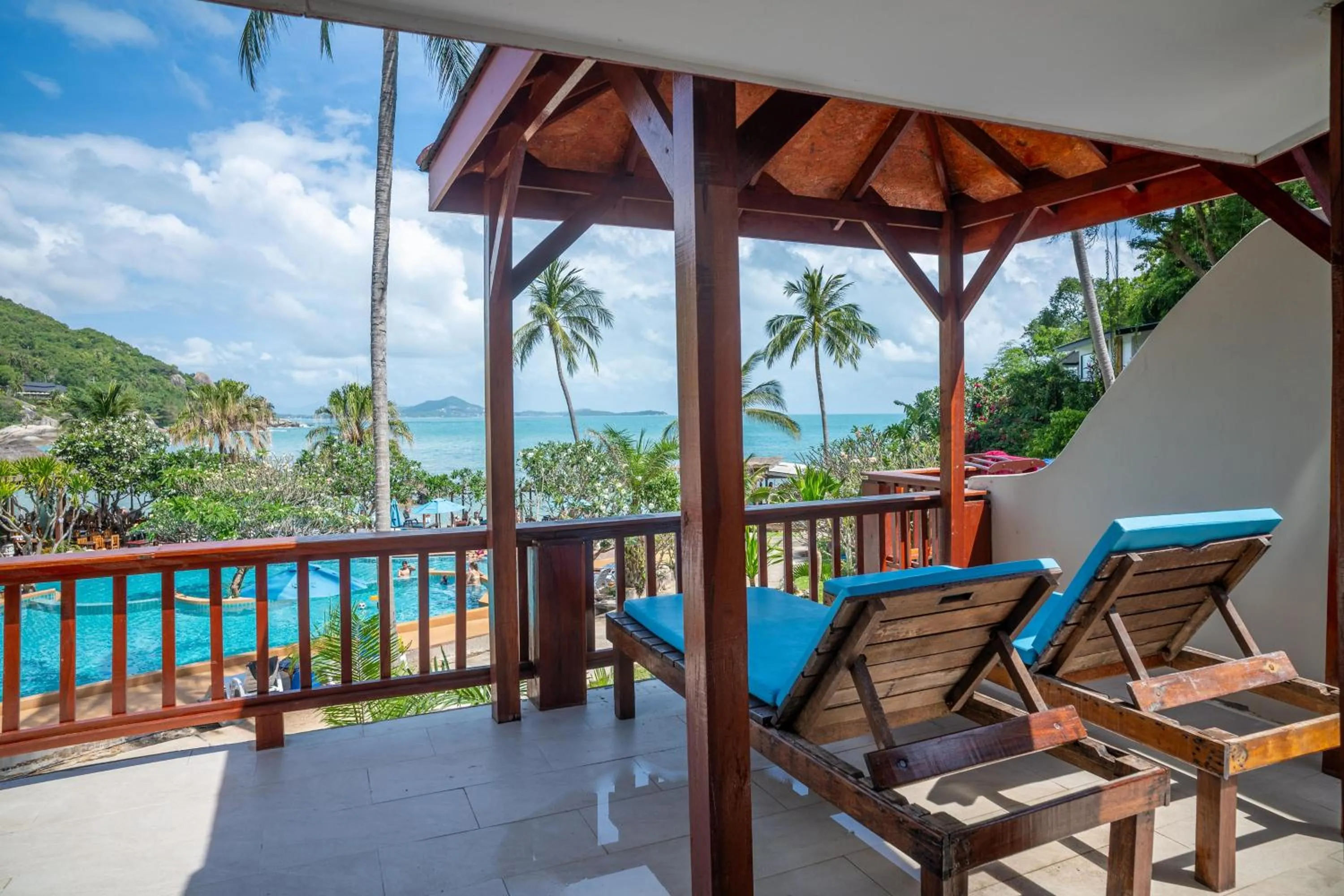 Balcony/Terrace in Crystal Bay Yacht Club Beach Resort