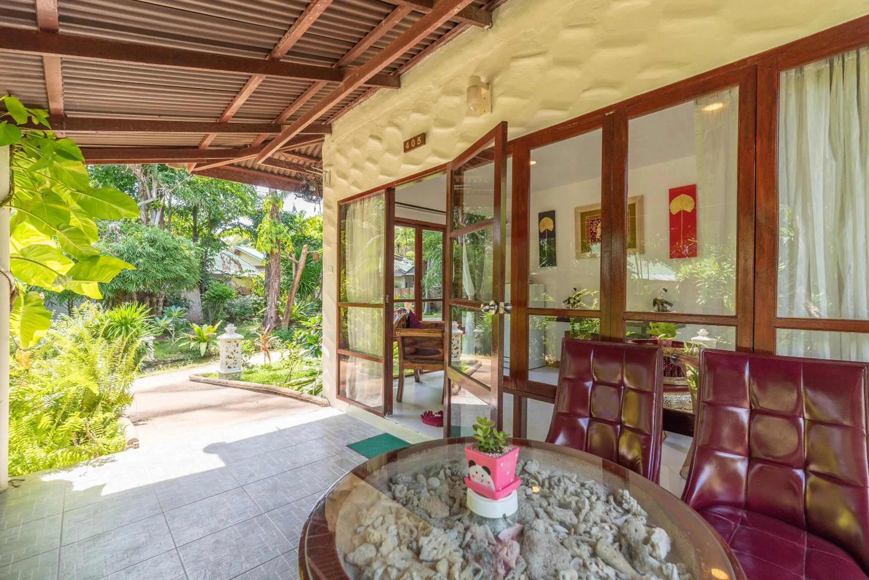 Balcony/Terrace in Crystal Bay Yacht Club Beach Resort