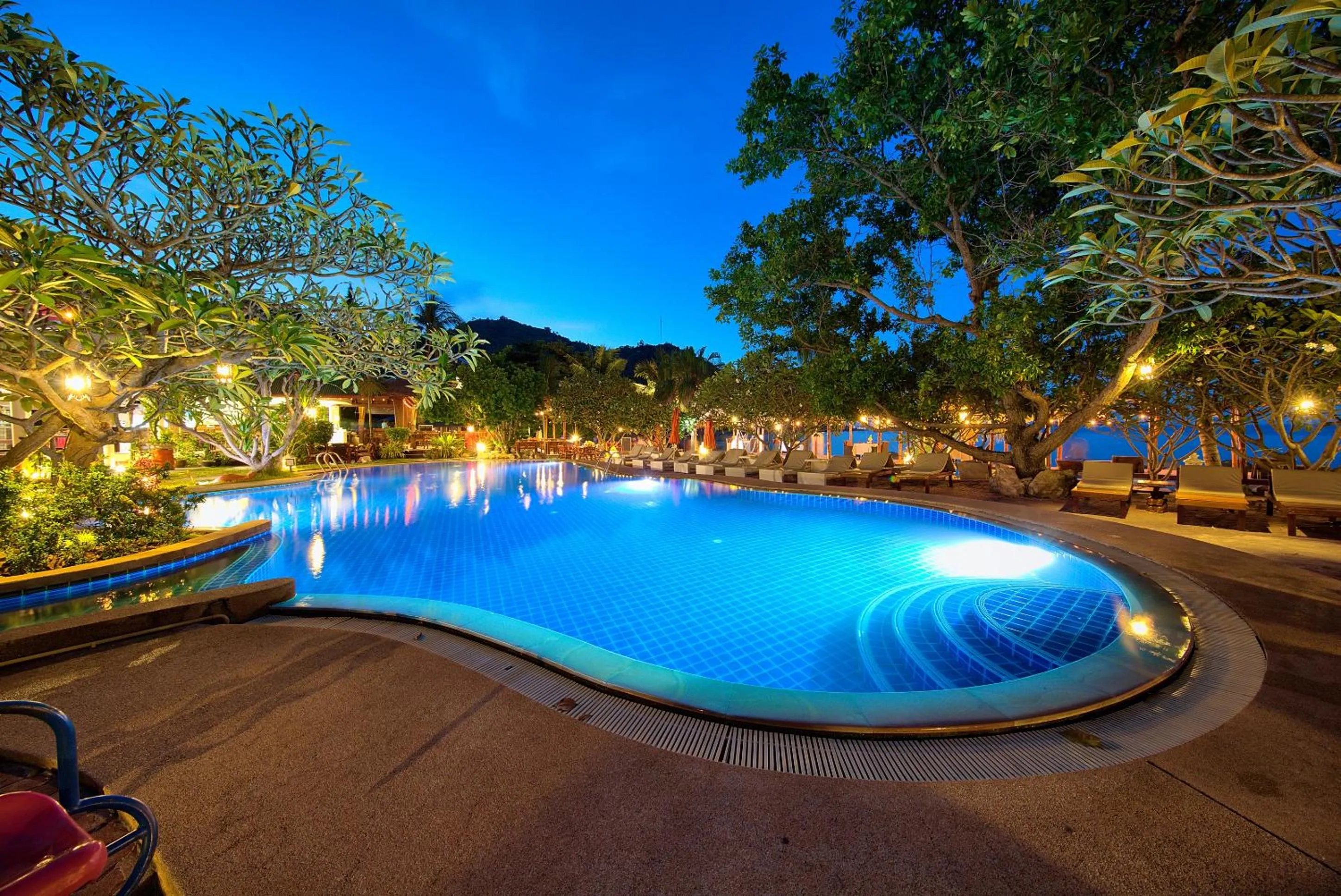 Night in Crystal Bay Yacht Club Beach Resort