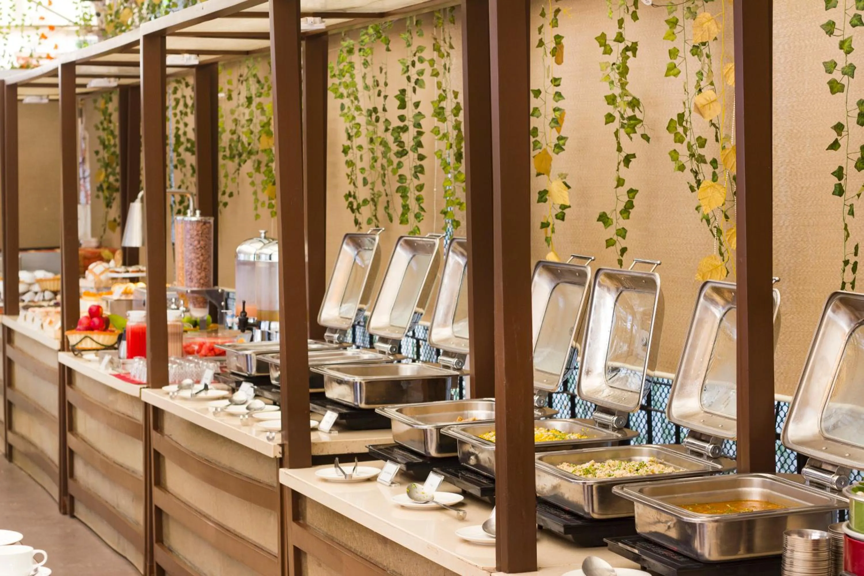 Banquet/Function facilities in Regenta Place The Emerald