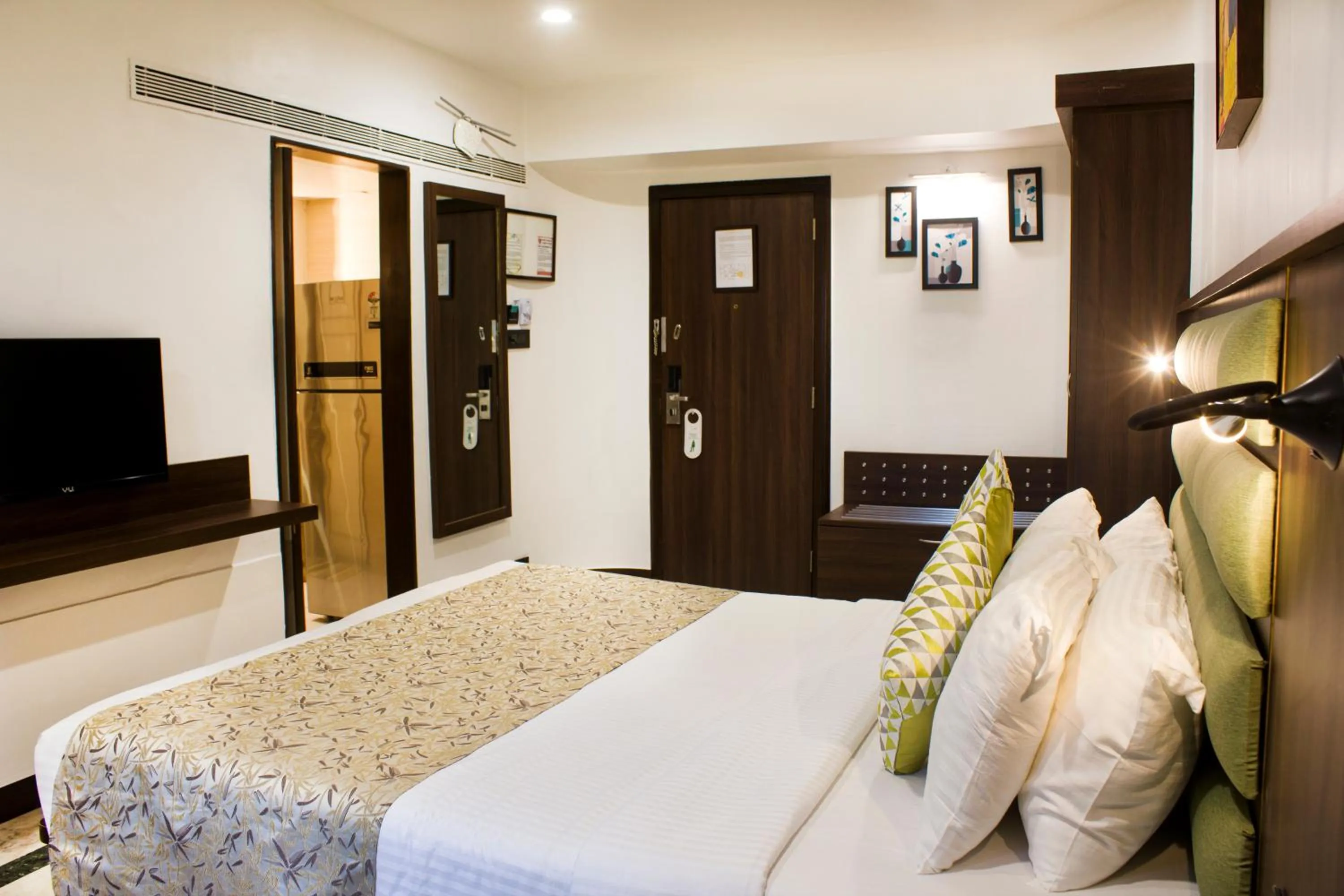Bedroom, Bed in Regenta Place The Emerald