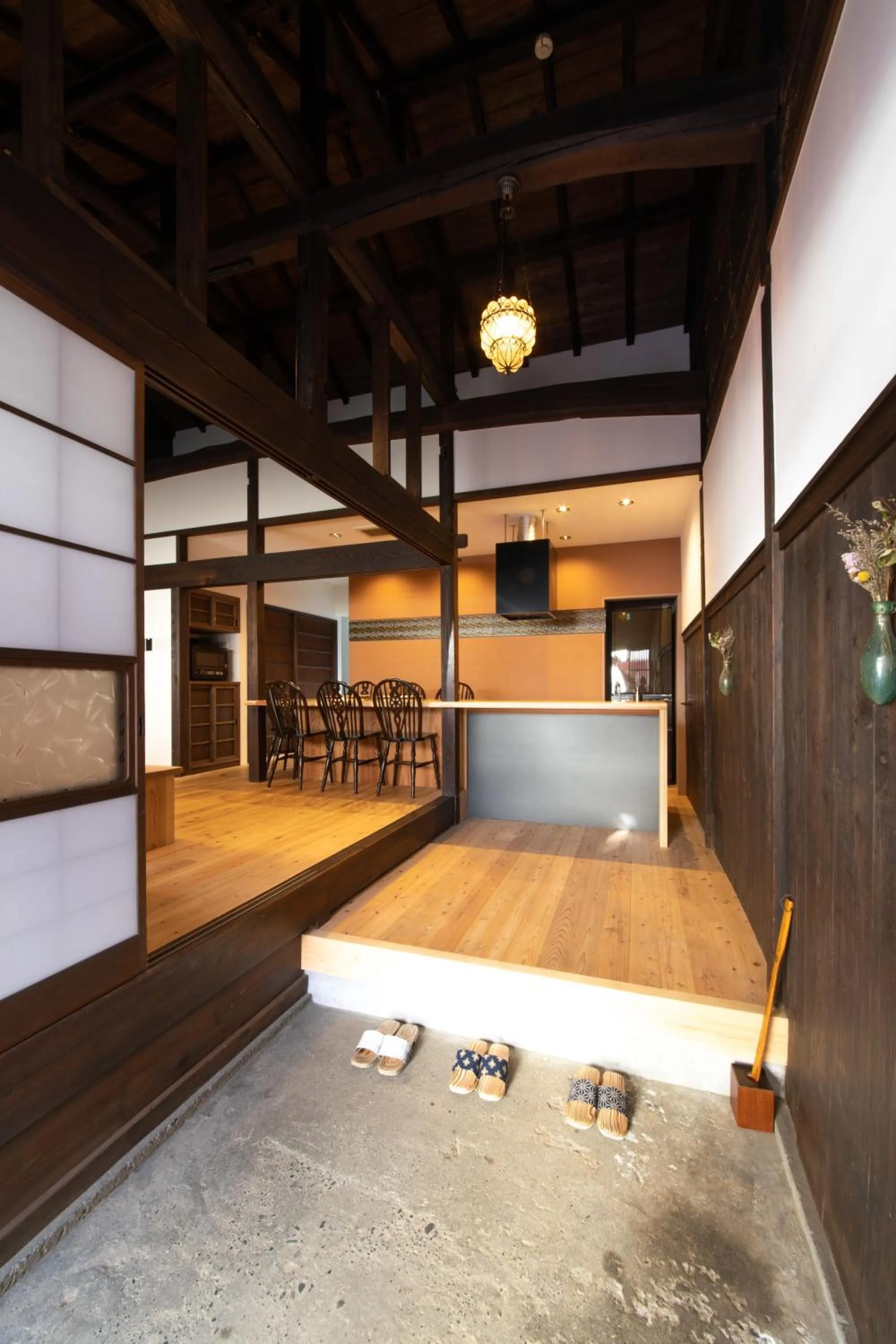 Kitchen or kitchenette in Nihon Iro
