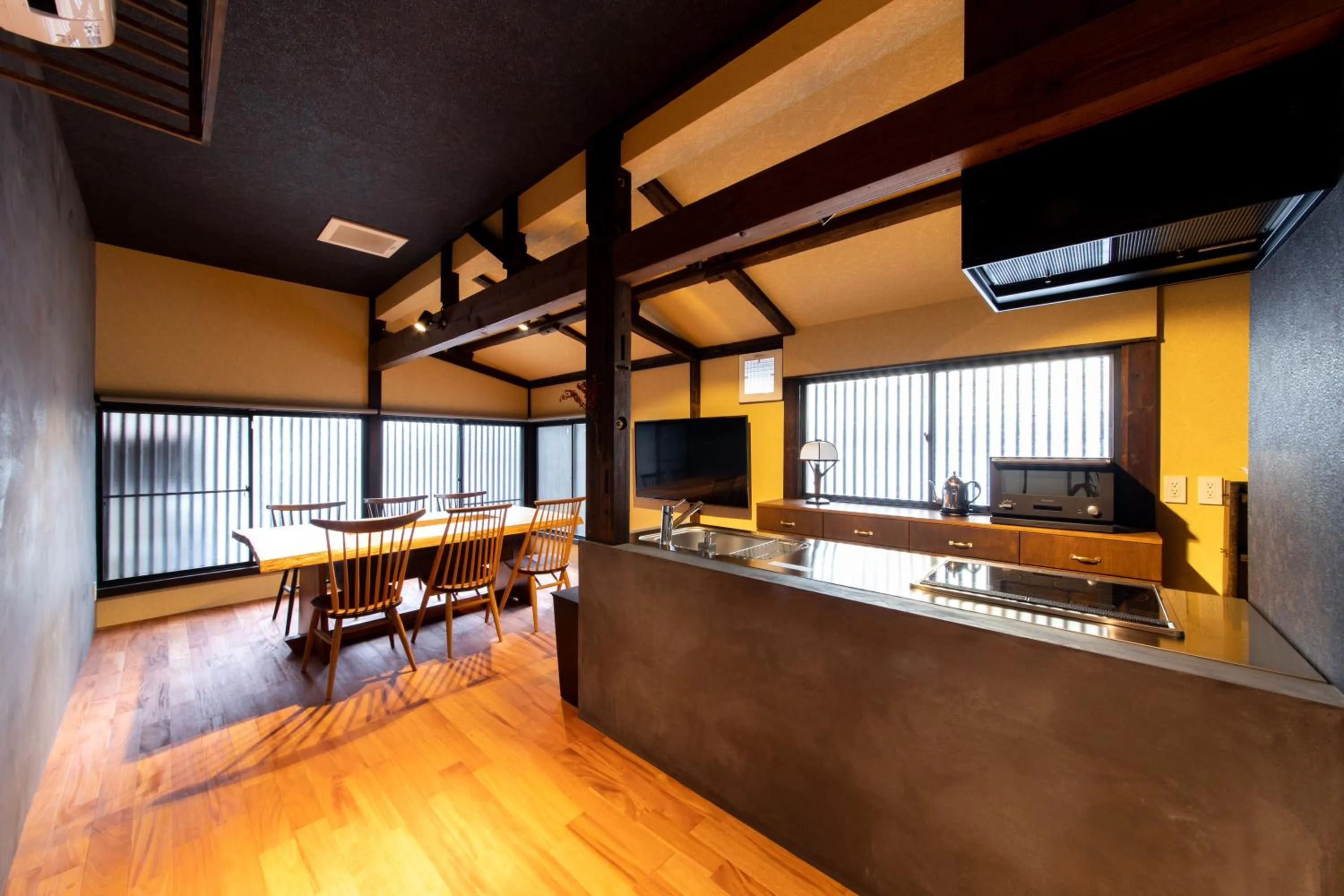 TV and multimedia in Nihon Iro