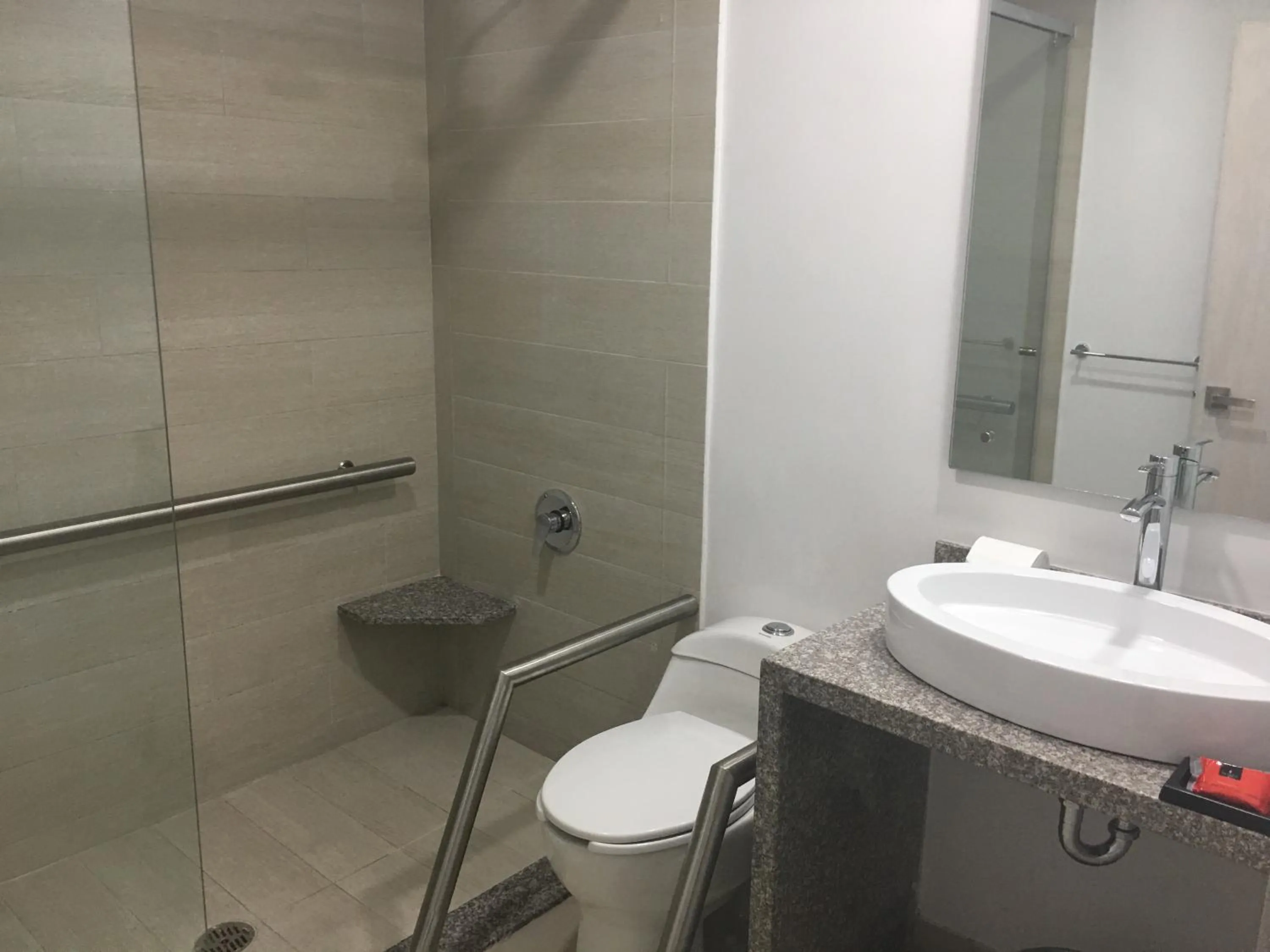 Bathroom in Hangar Inn Guadalajara Aeropuerto