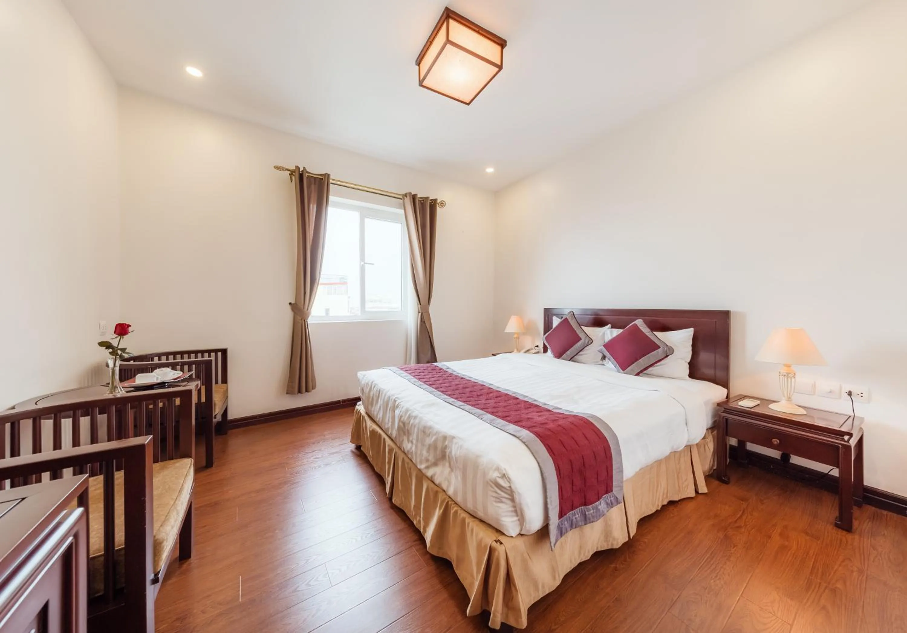 Bed in La Dolce Vita Hotel