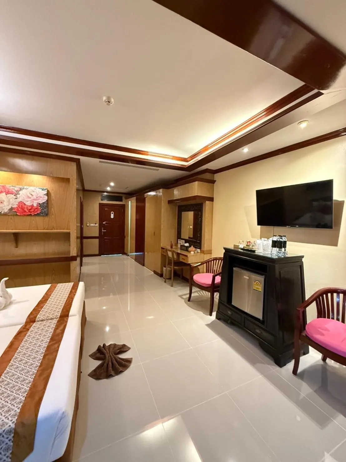 Bedroom in Royal Phawadee Village Patong - 2 Minutes walk to the beach