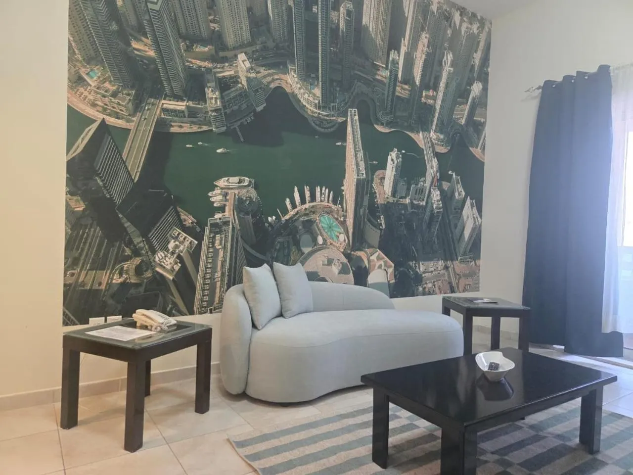 Living room in Al Raya Hotel Apartments