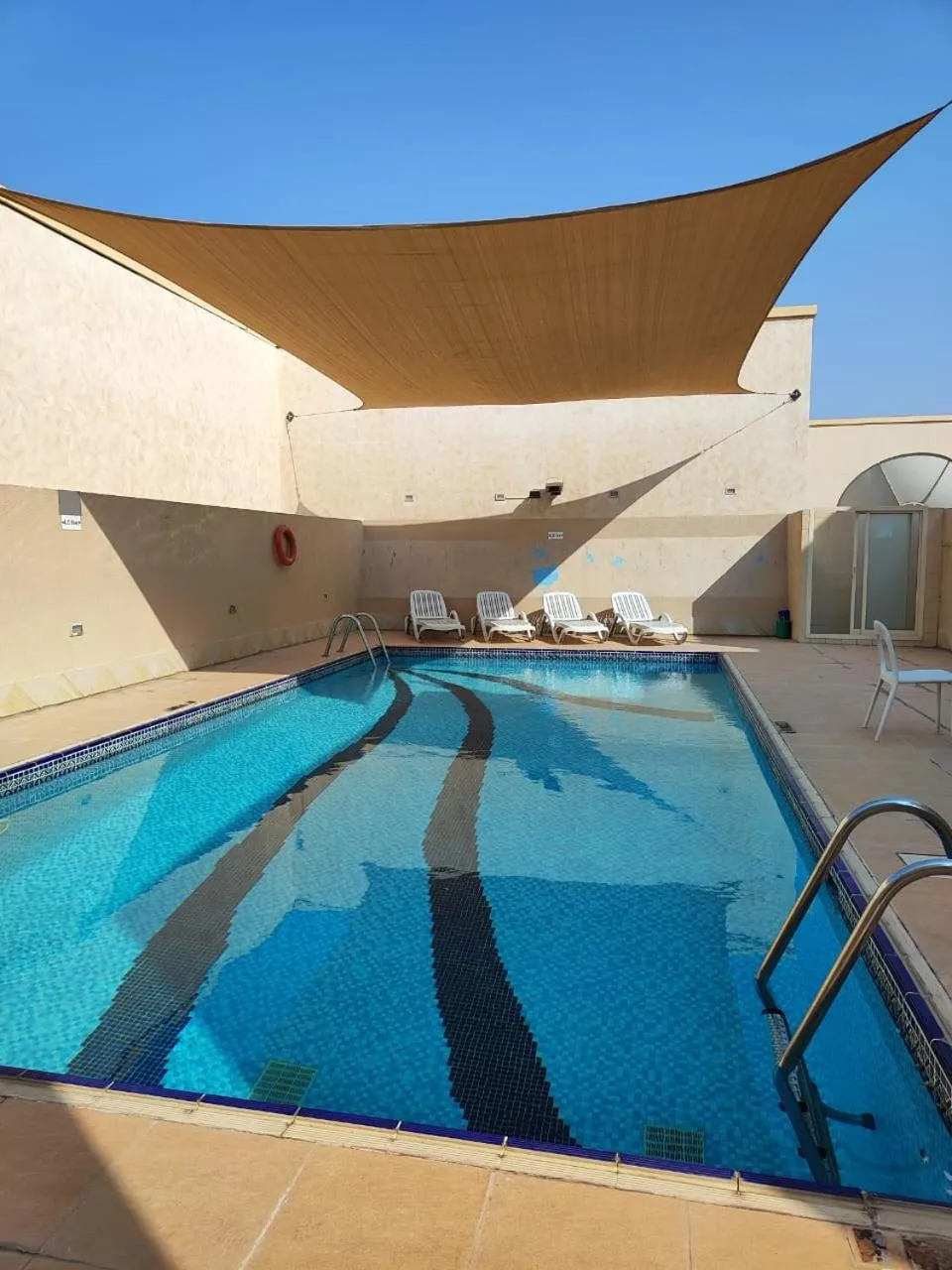 Pool view in Al Raya Hotel Apartments