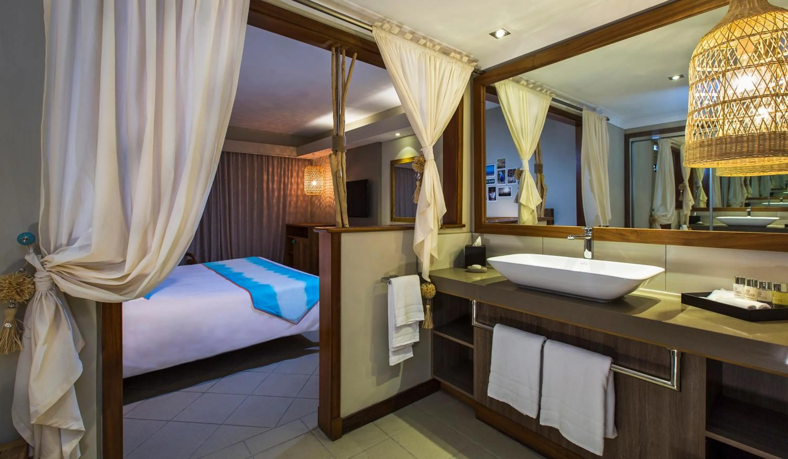 Bed in C Mauritius