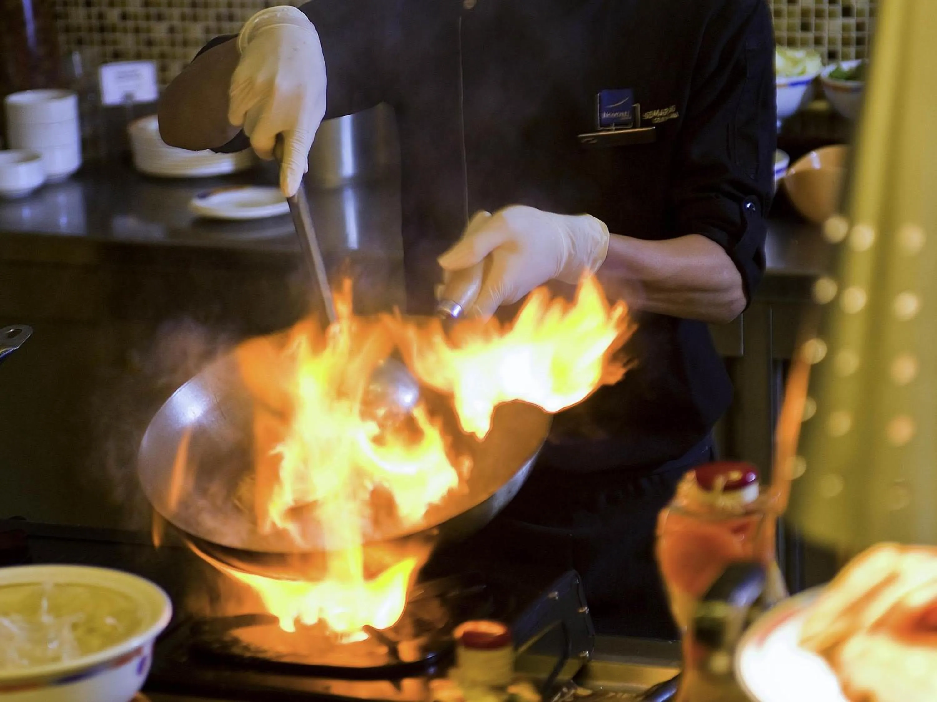 Restaurant/places to eat in Novotel Semarang