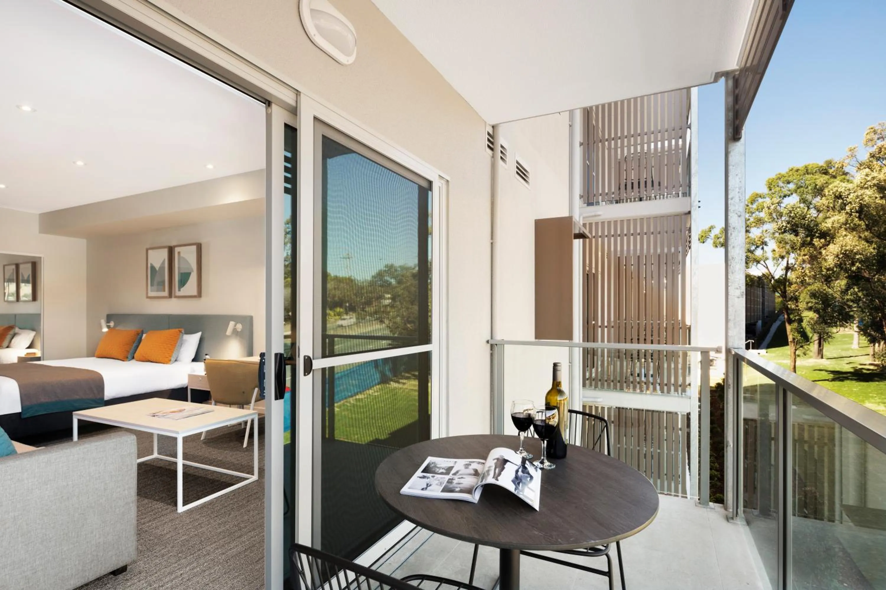 Staff in Quest Eight Mile Plains