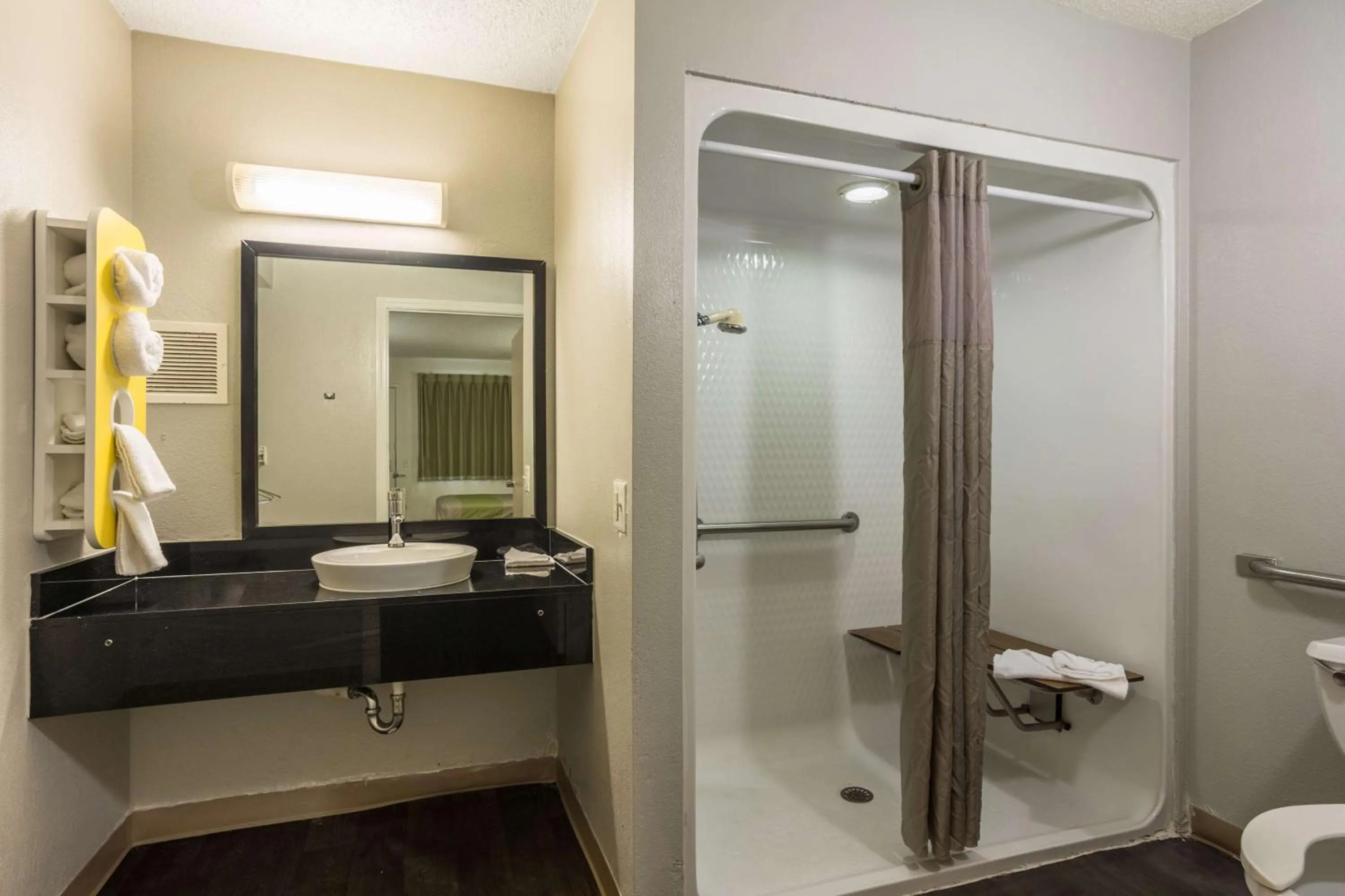 Shower, Bathroom in Studio 6-Marietta, GA - Atlanta