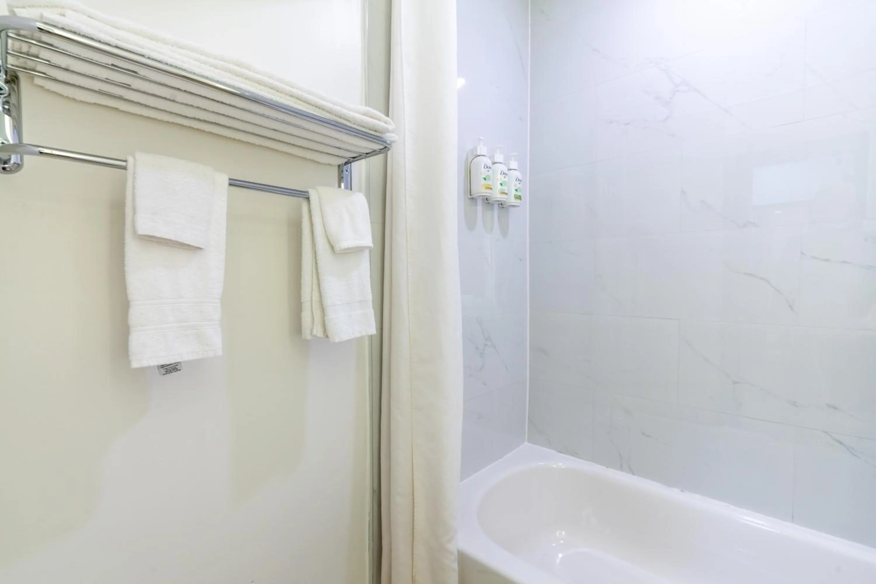 Bathroom in Maple Crest Inn