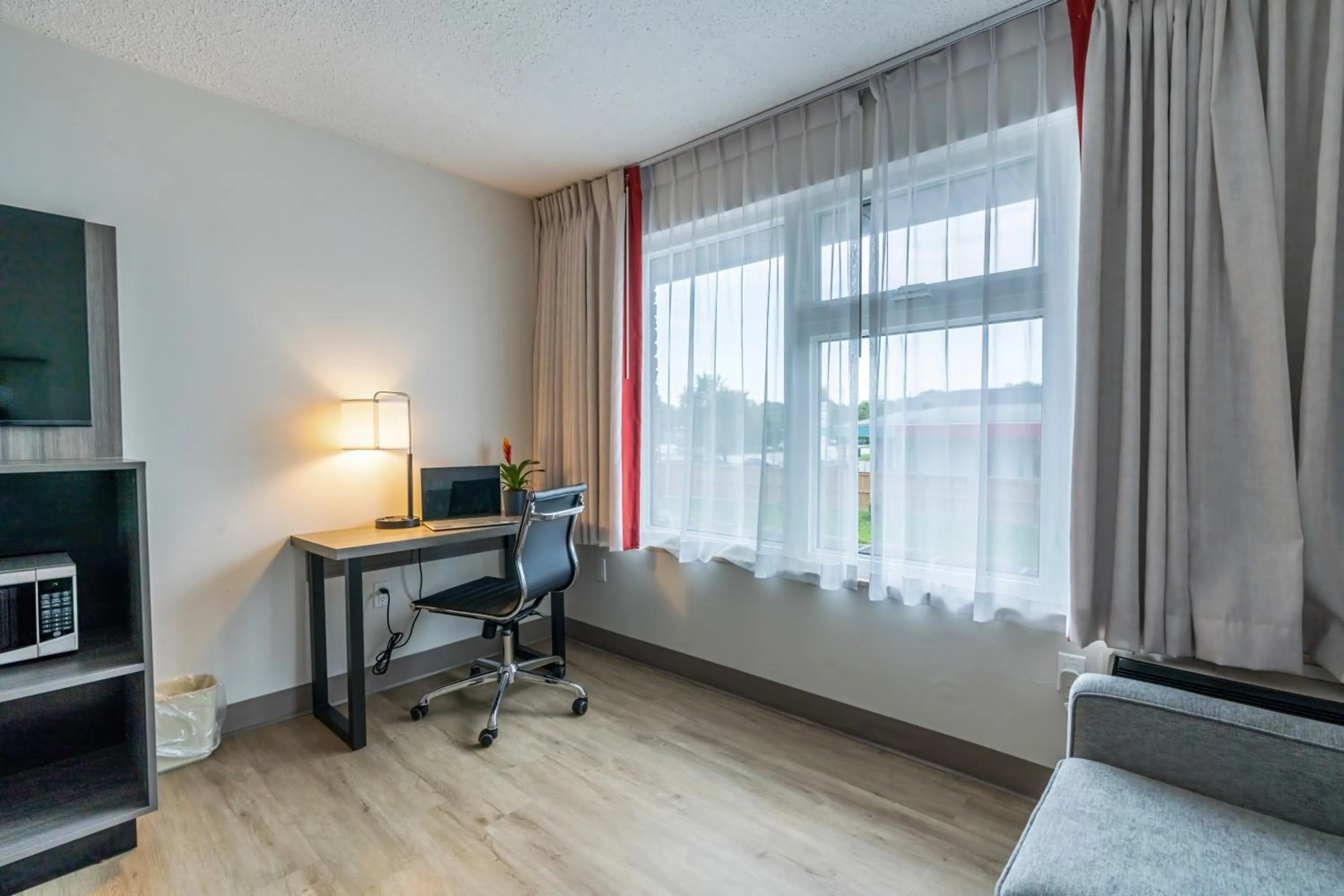 TV/Entertainment Center in Maple Crest Inn