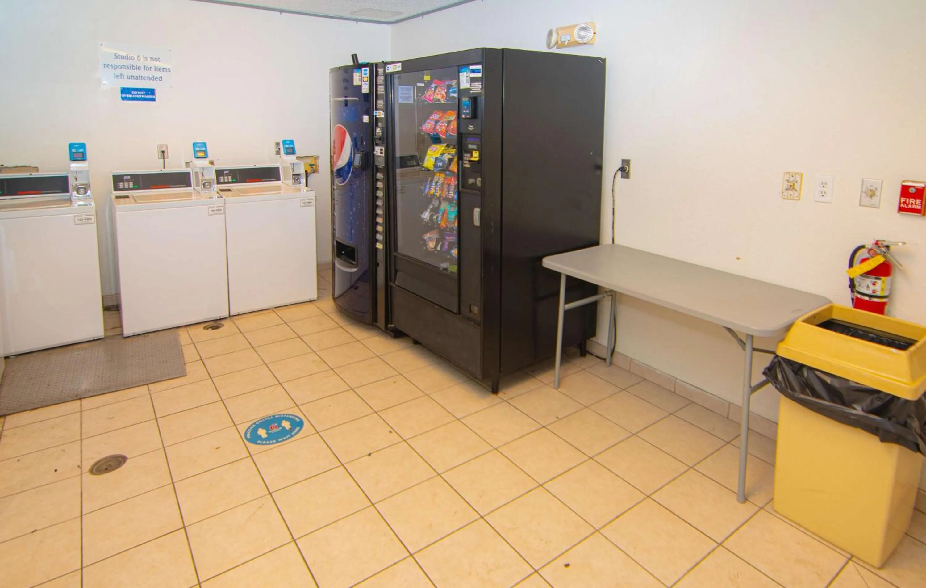 Property building in Studio 6-Coral Springs, FL - Fort Lauderdale