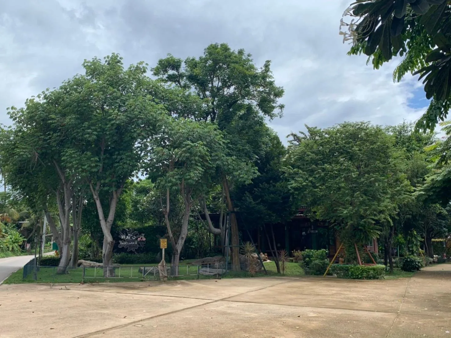 Living room in Nung Ni Bang Khon Thi Resort