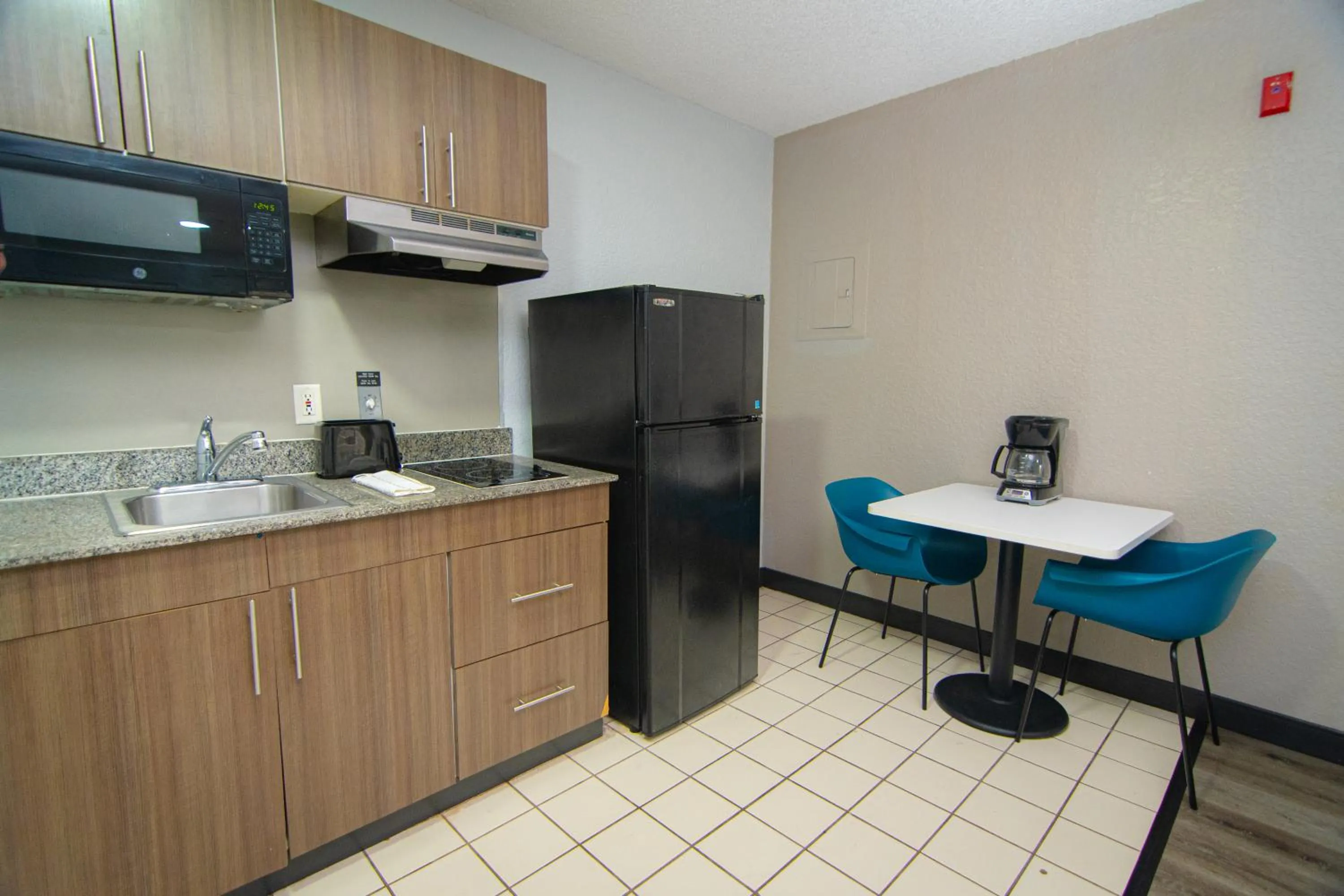 kitchen in Studio 6-West Palm Beach, FL