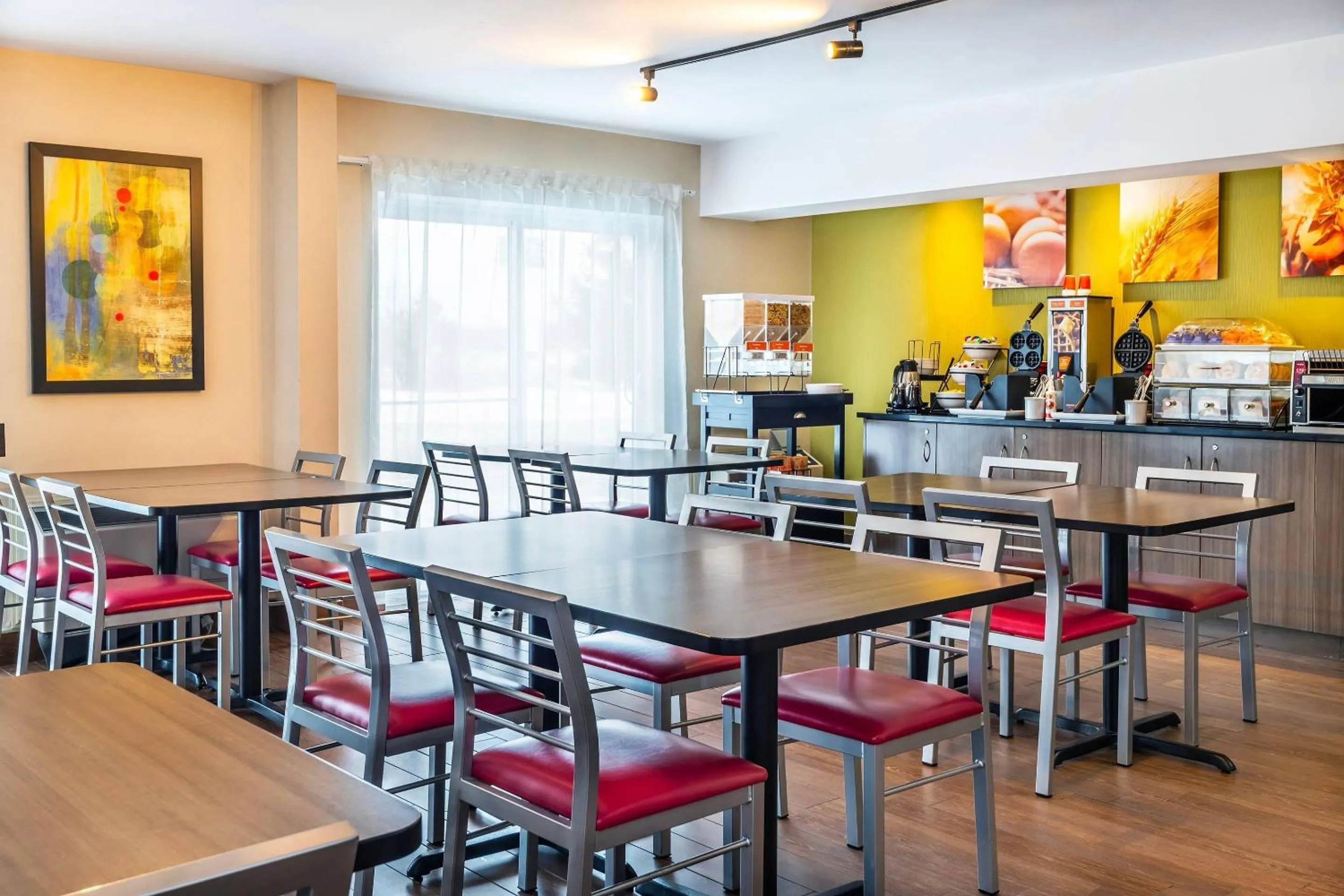 Breakfast in Comfort Inn Baie-Comeau