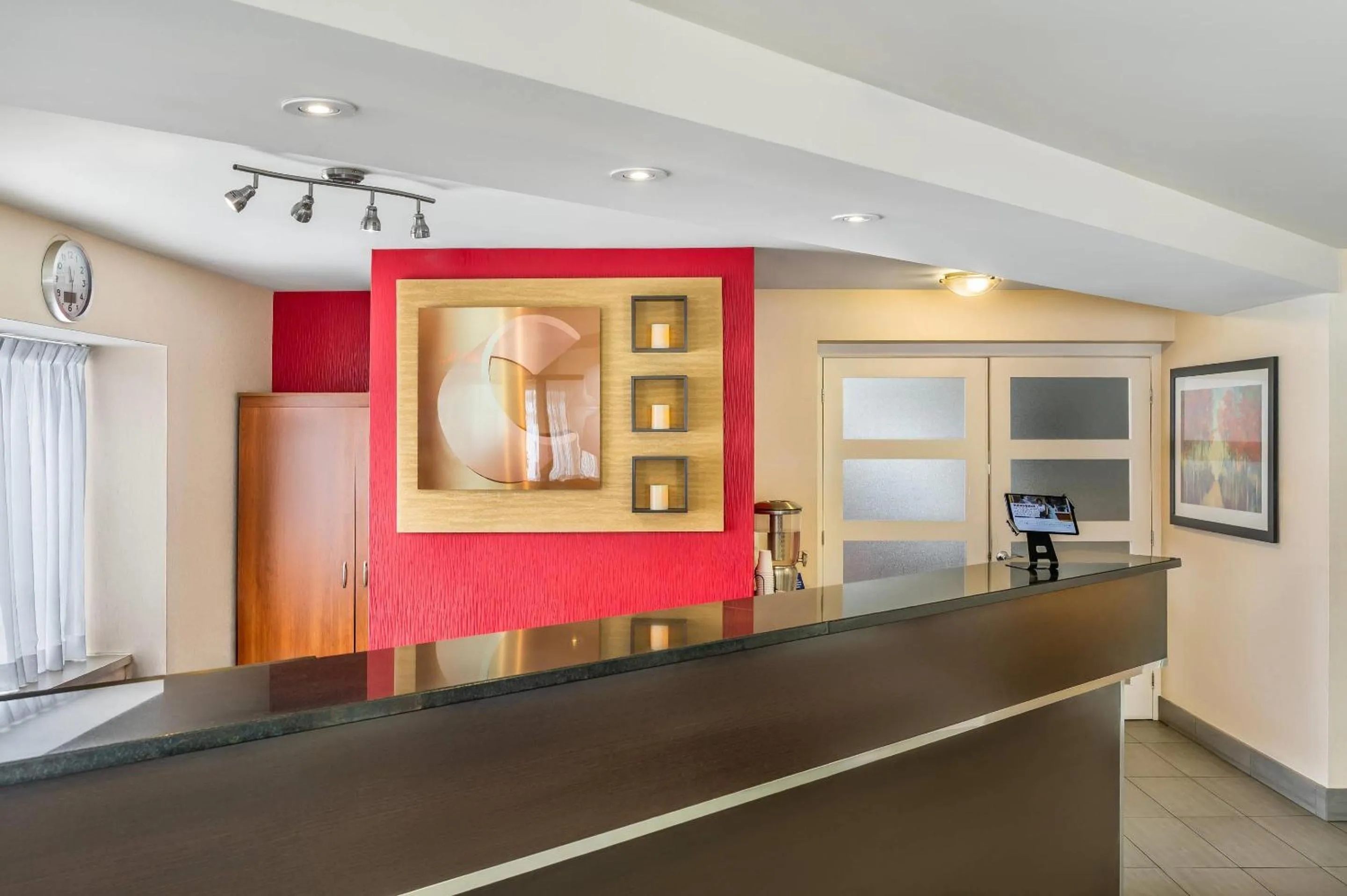 Lobby or reception in Comfort Inn South Shore