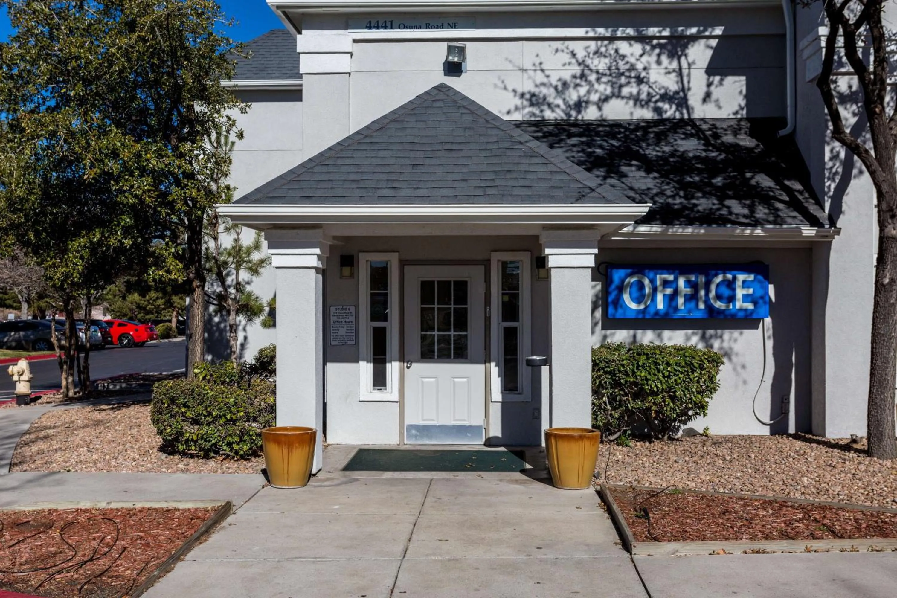 Property building in Studio 6-Albuquerque, NM - North