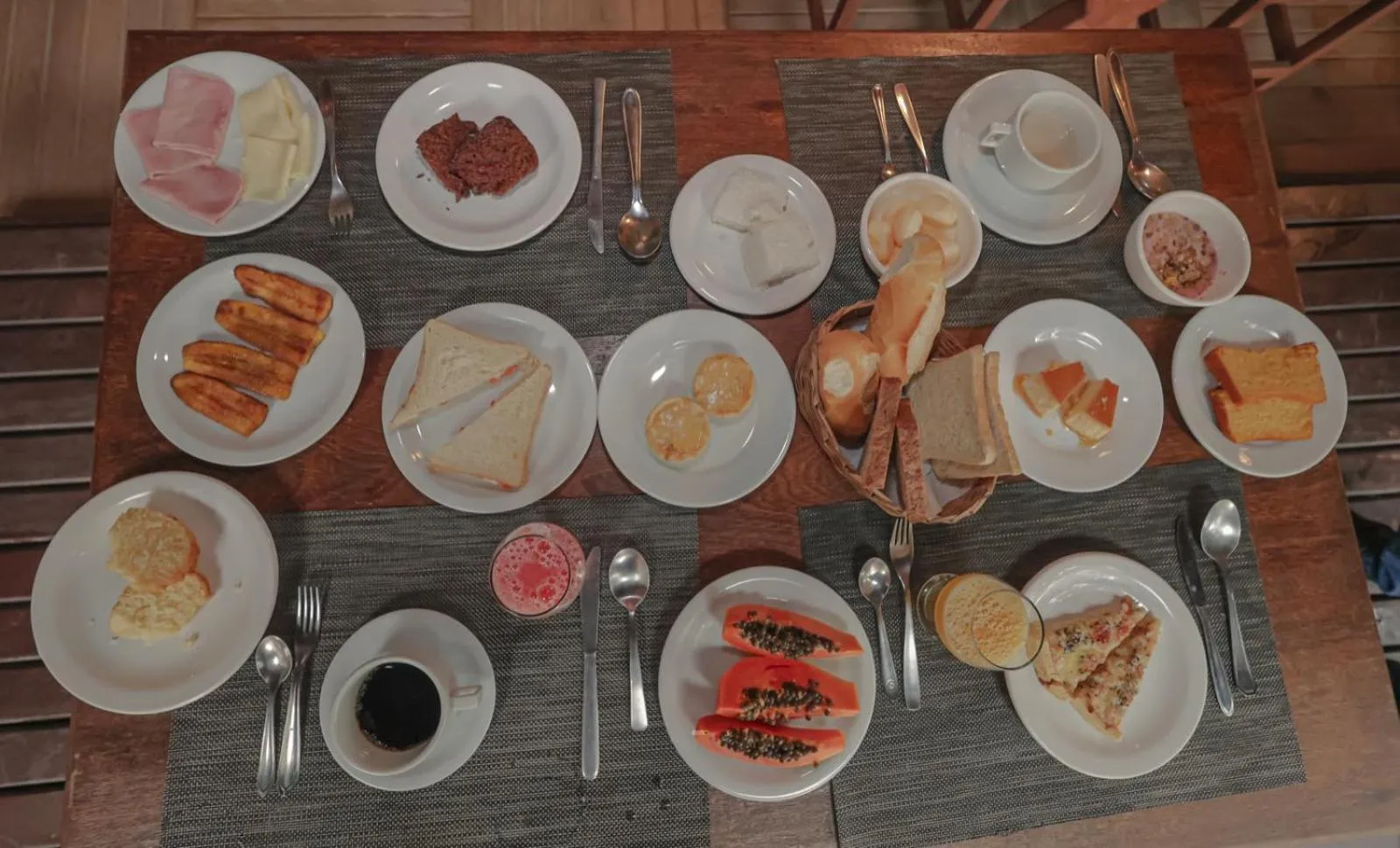 Food and drinks in Pousada Saudosa Maloca