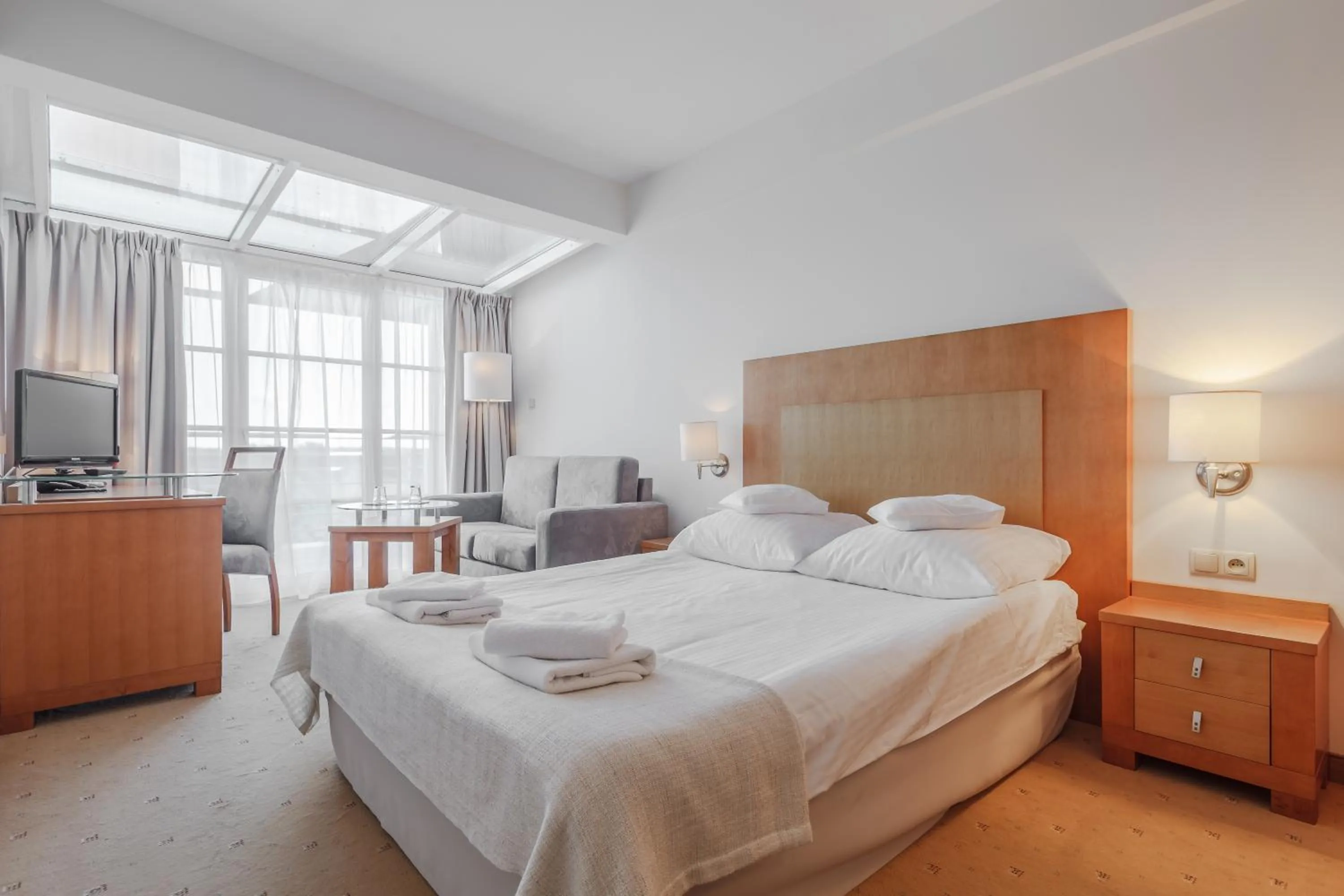 Photo of the whole room, Bed in Hotel Edison Poznań Lotnisko Ławica