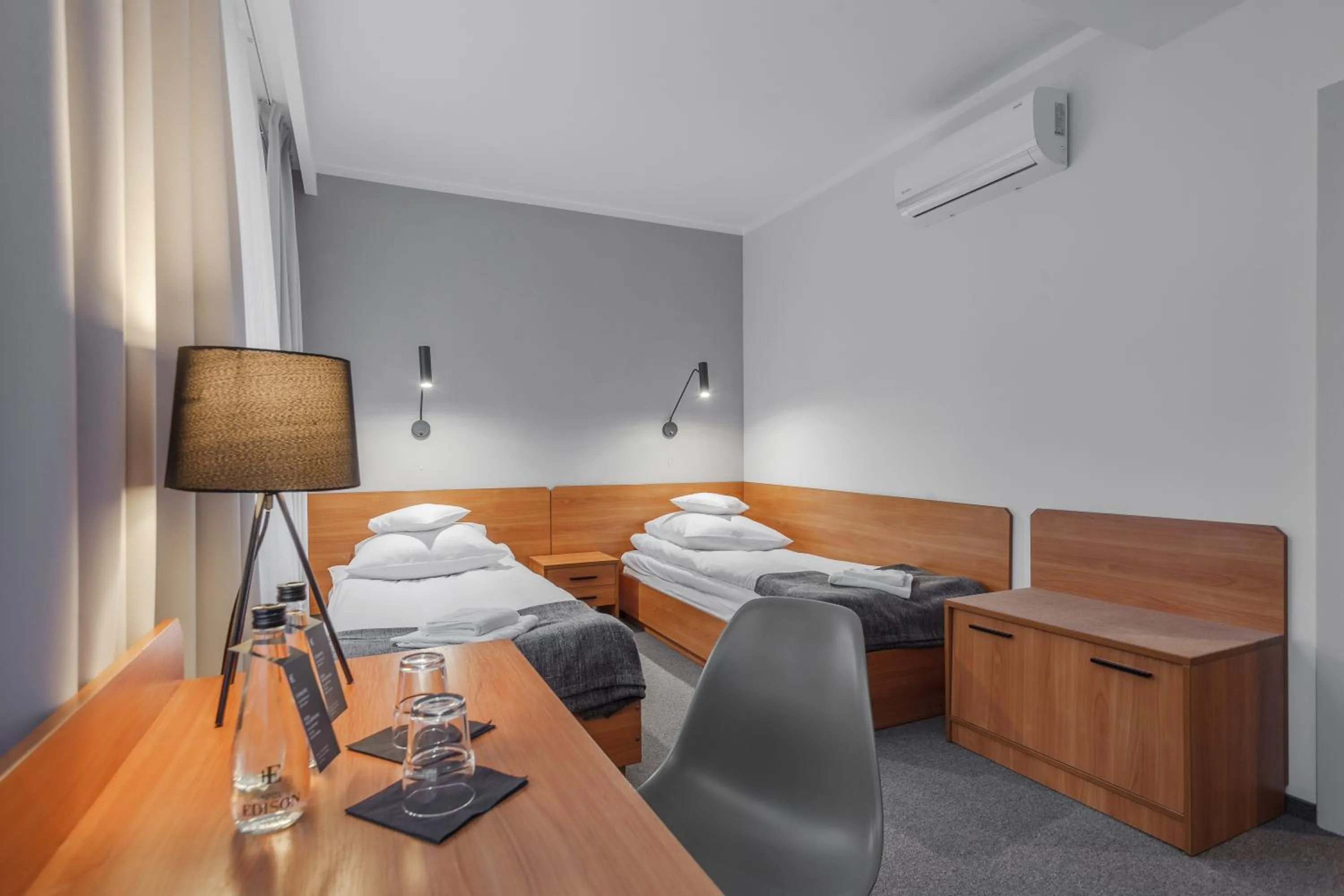 Photo of the whole room, Bed in Hotel Edison Poznań Lotnisko Ławica