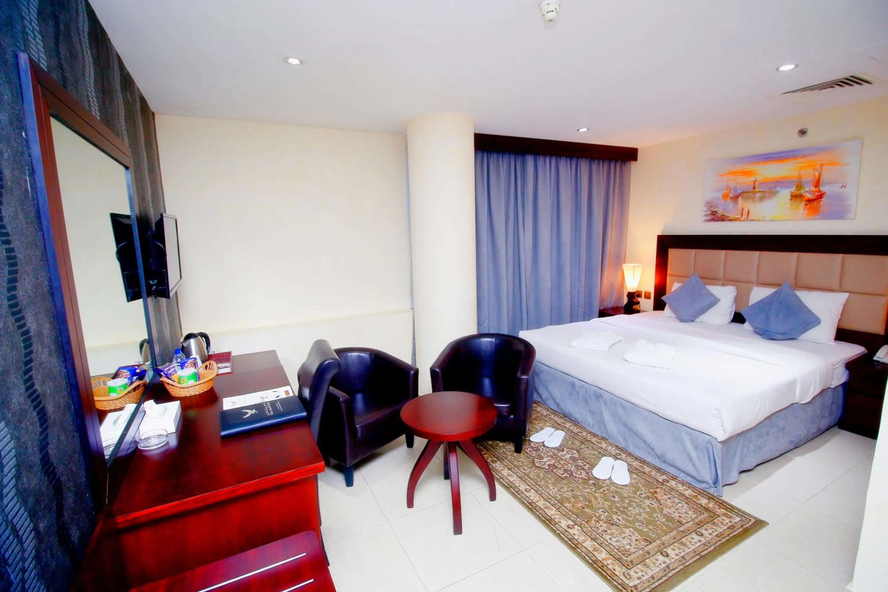 Photo of the whole room, Bed in Royal Falcon Hotel
