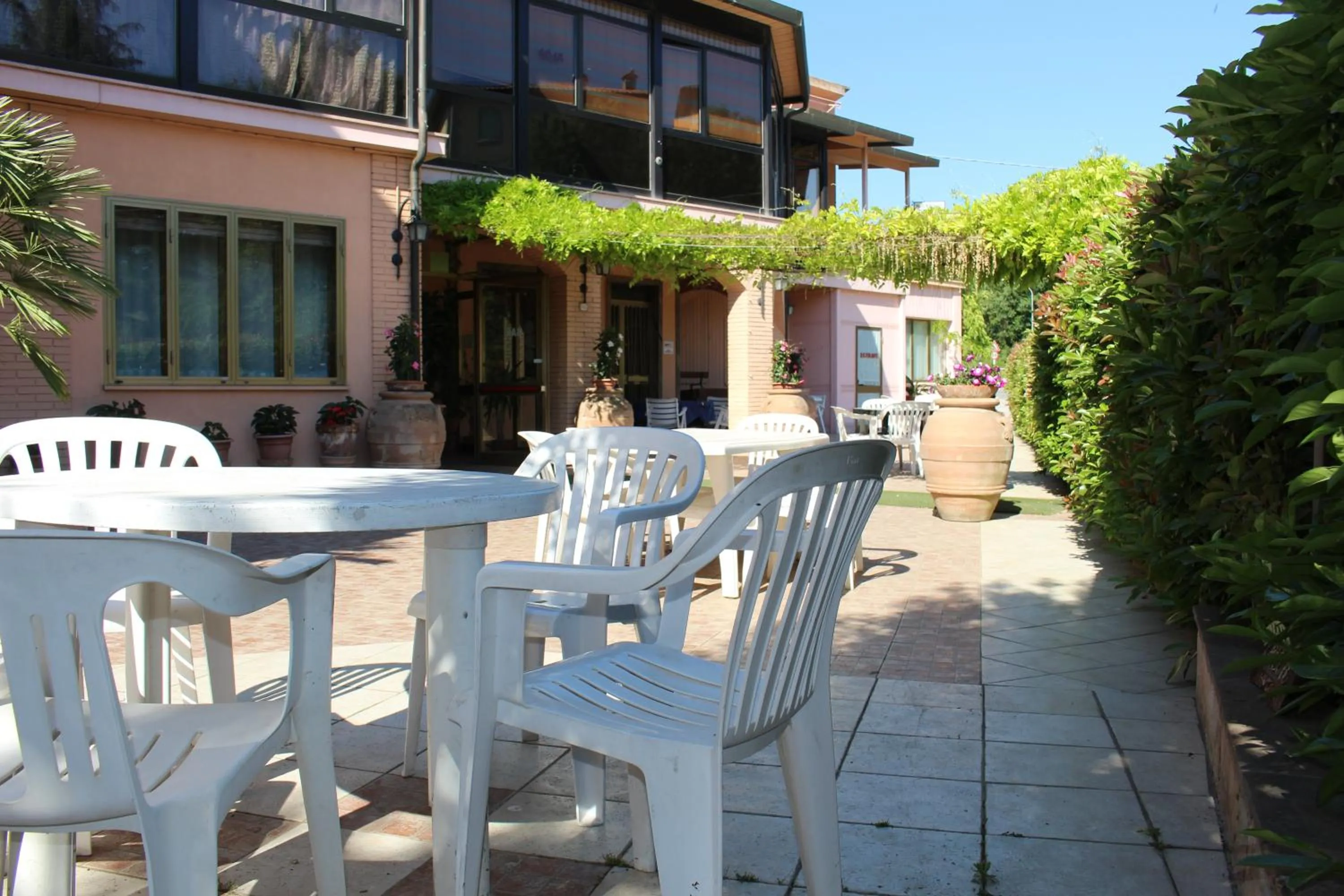 Facade/entrance in da elio