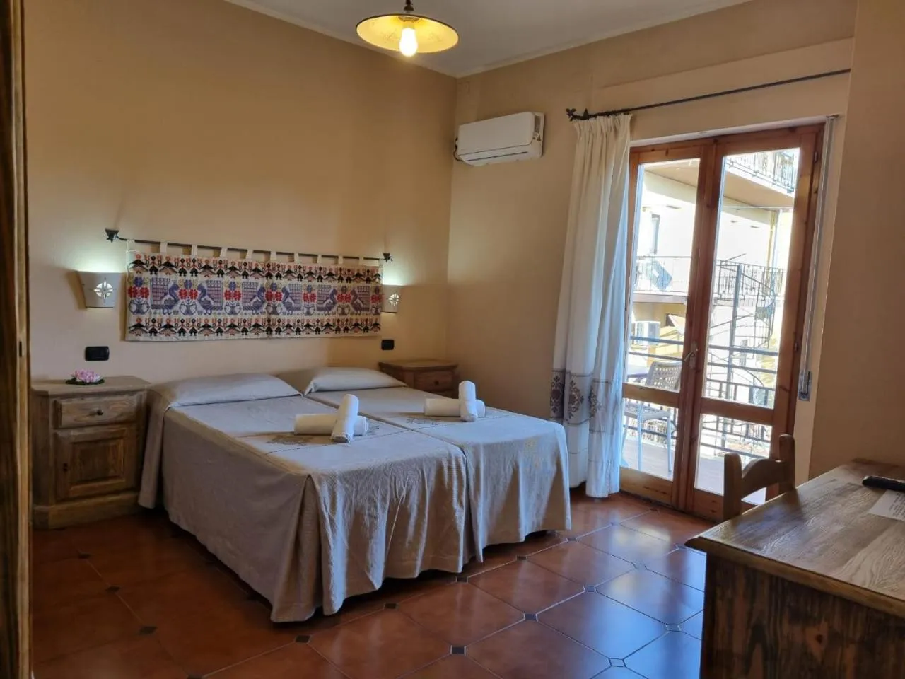 Bed in Hotel Plammas