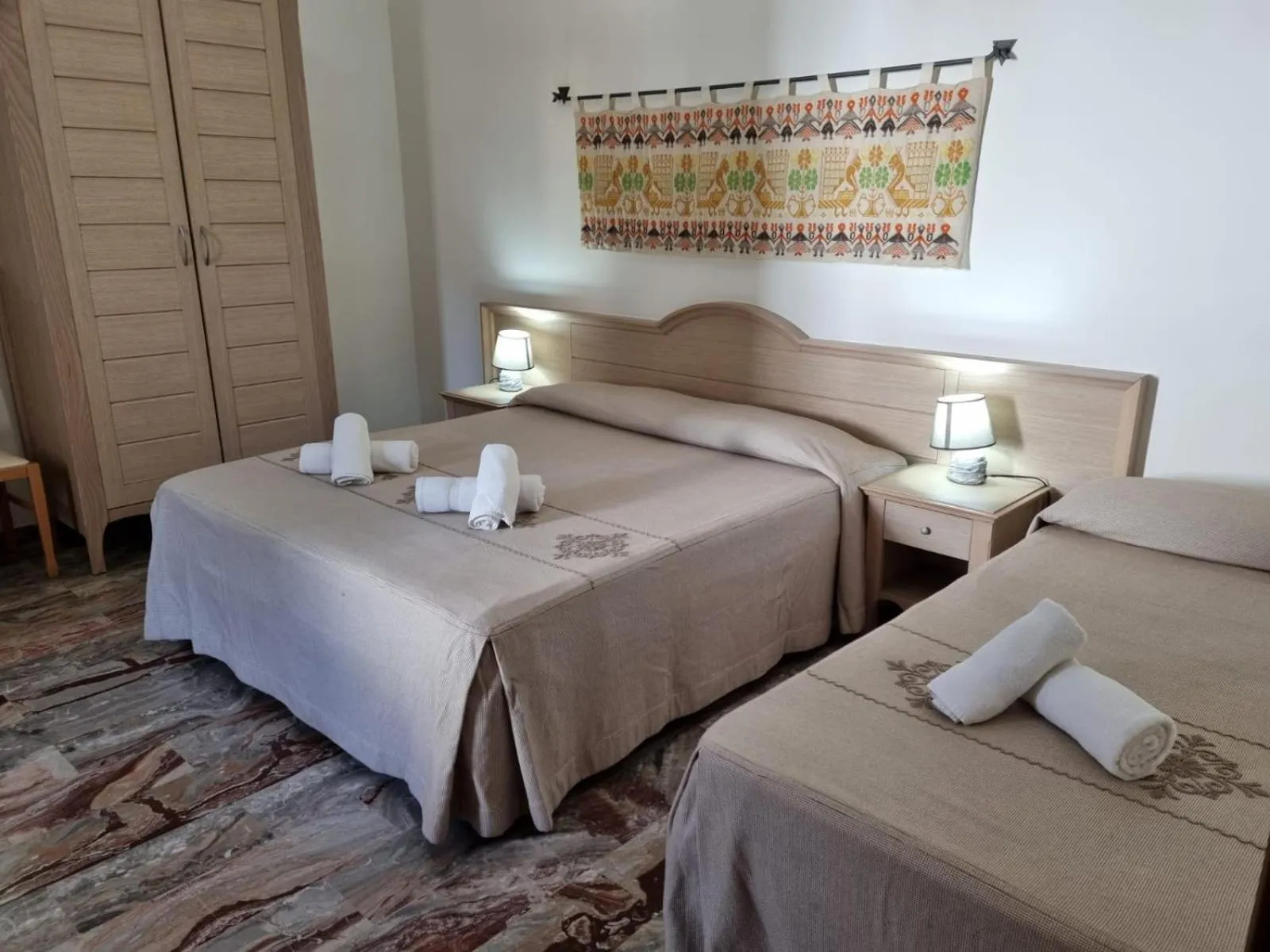 Photo of the whole room, Bed in Hotel Plammas