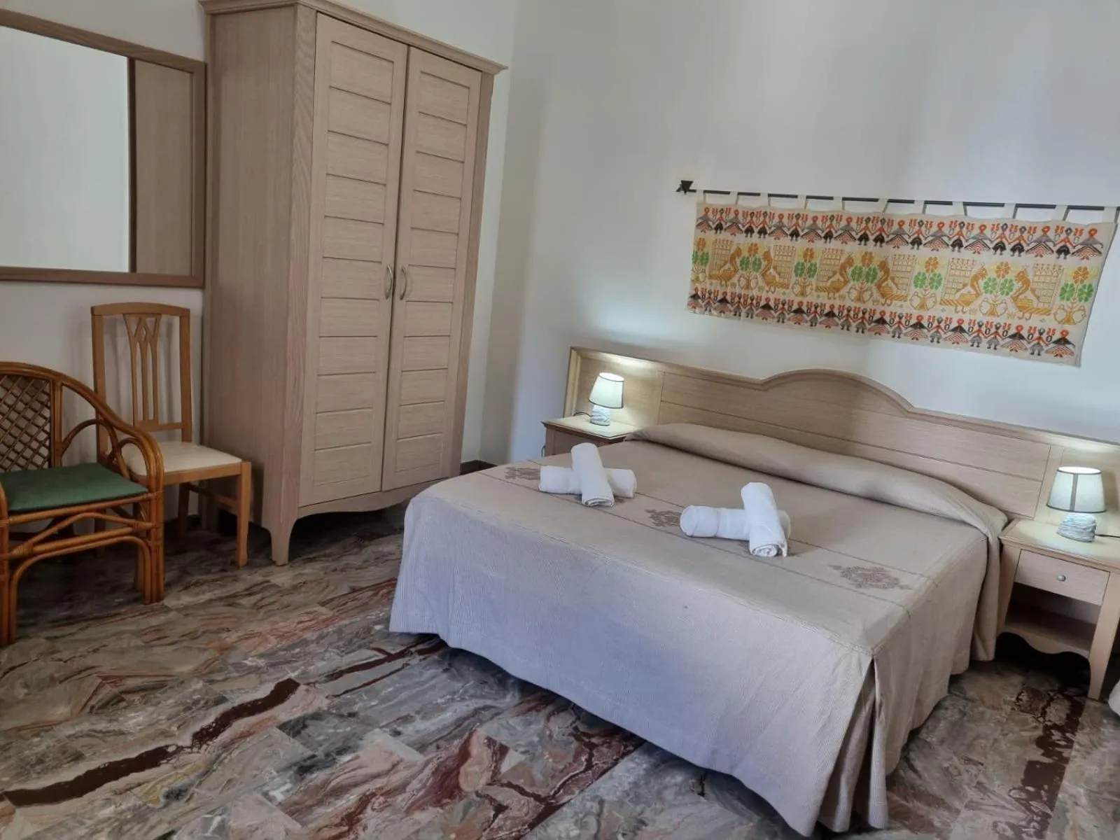 Photo of the whole room, Bed in Hotel Plammas