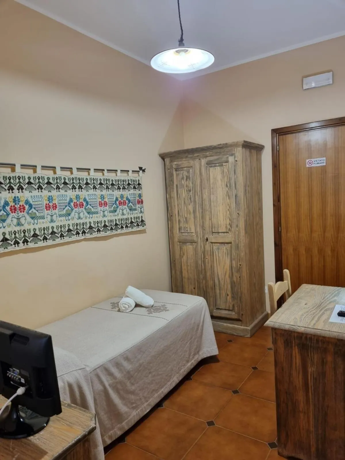 hair dresser, Bed in Hotel Plammas